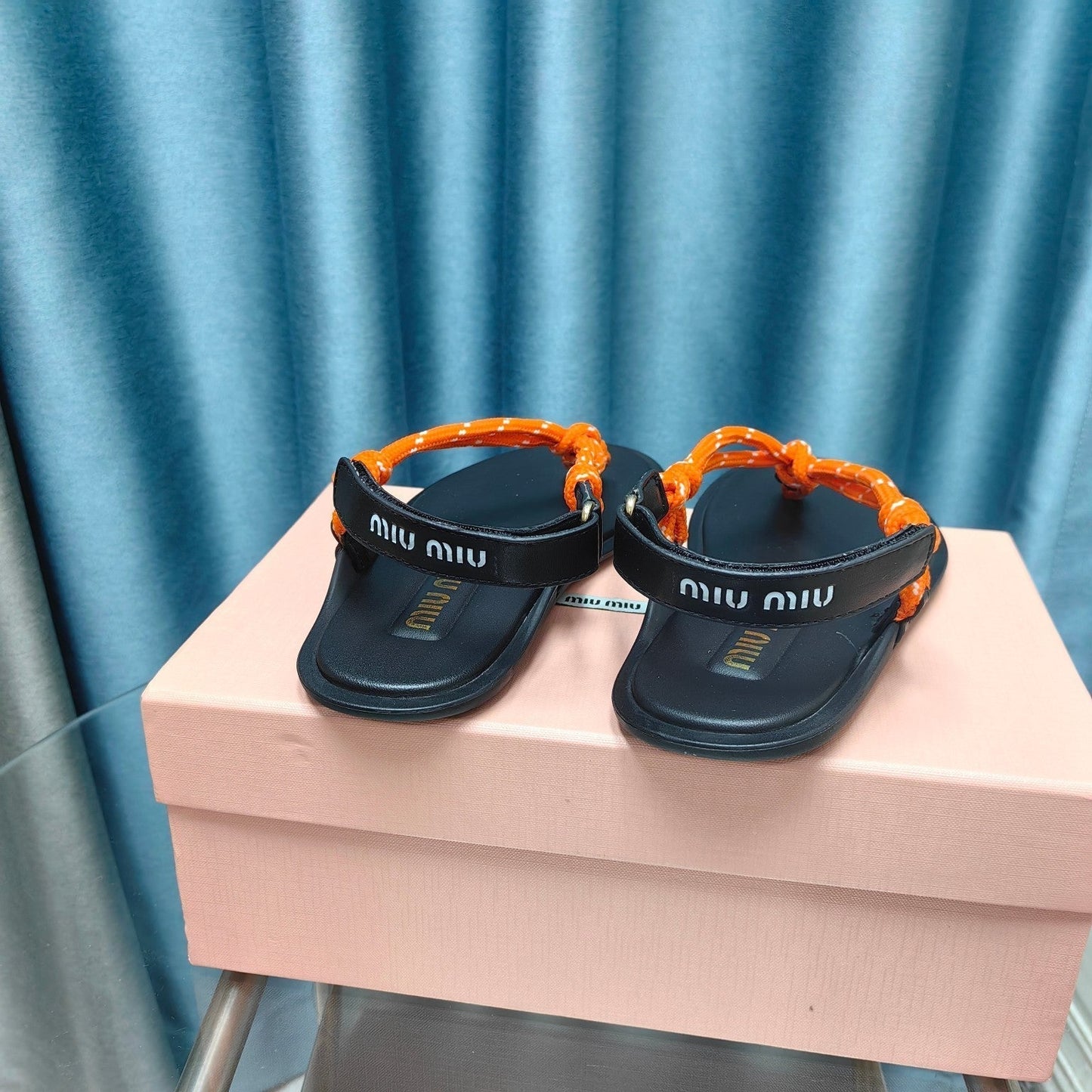 FLIP-FLOPS SANDAL BLACK SHEEPSKIN WITH ORANGE STRAP - 34