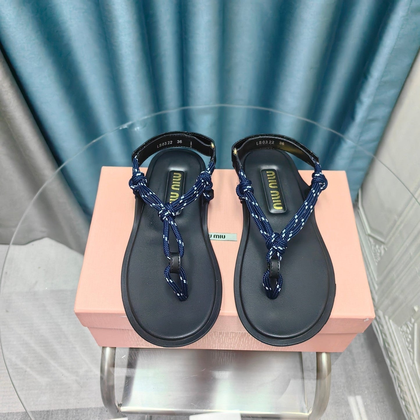 FLIP-FLOPS SANDAL BLACK SHEEPSKIN WITH NAVY STRAP - 34