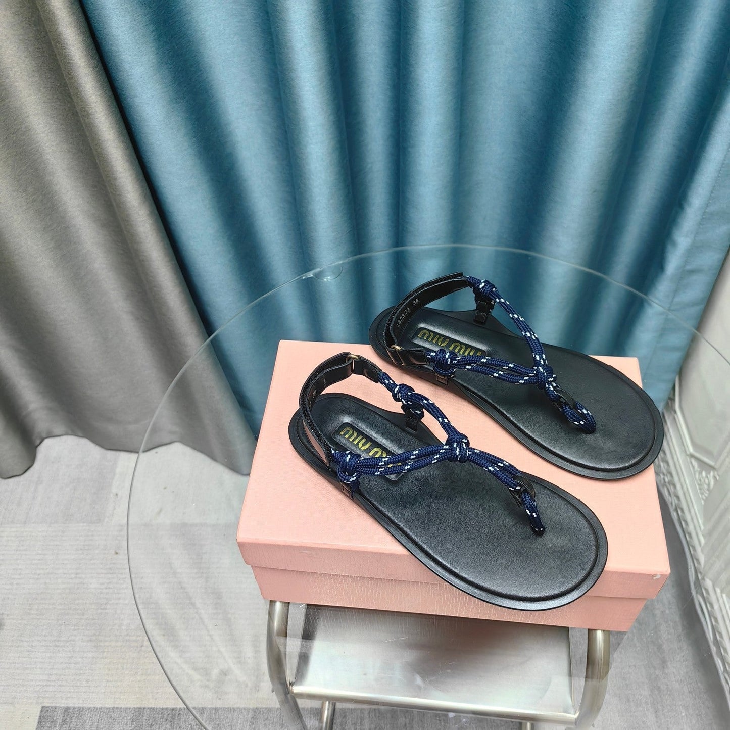 FLIP-FLOPS SANDAL BLACK SHEEPSKIN WITH NAVY STRAP - 34