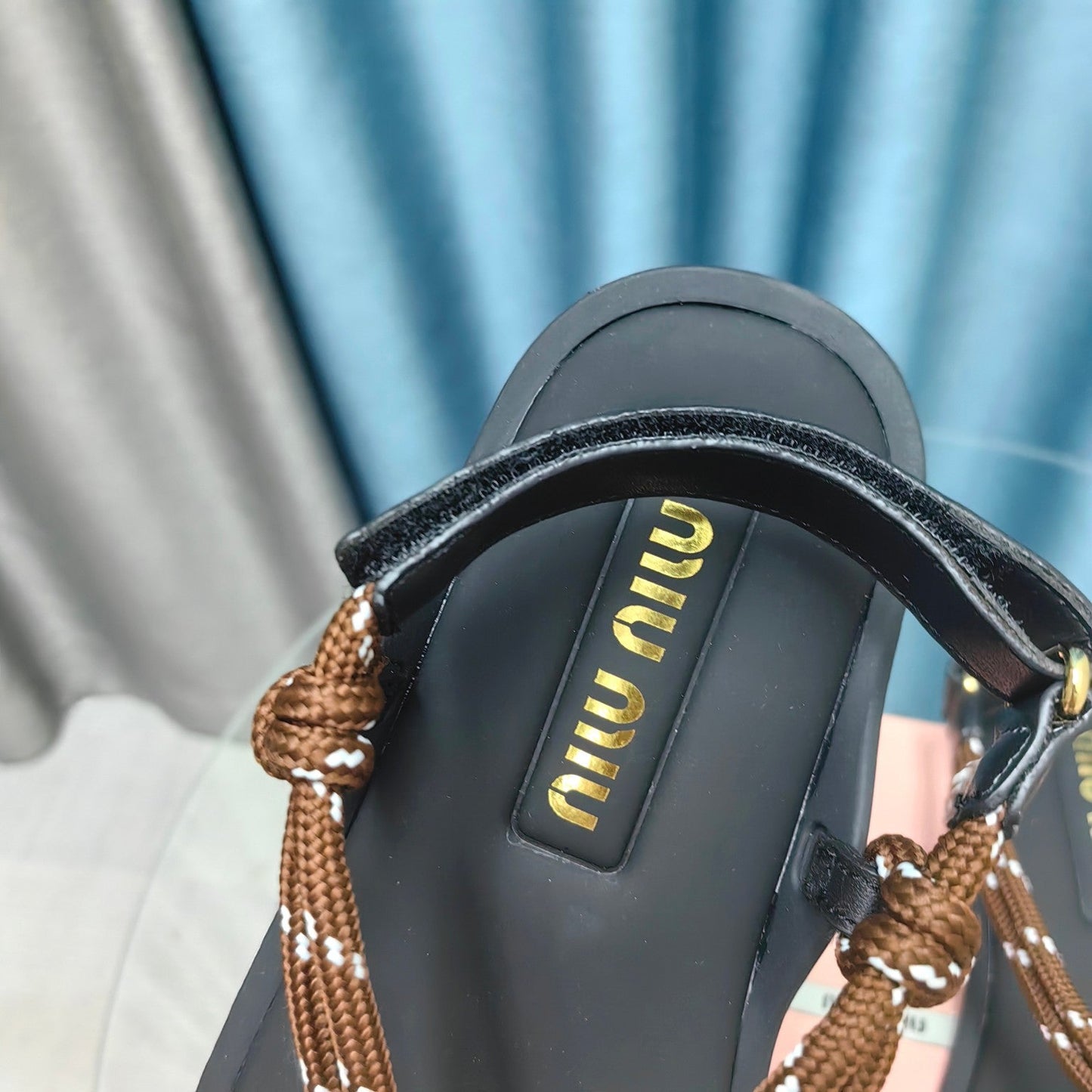 FLIP-FLOPS SANDAL BLACK SHEEPSKIN WITH BROWN STRAP - 34