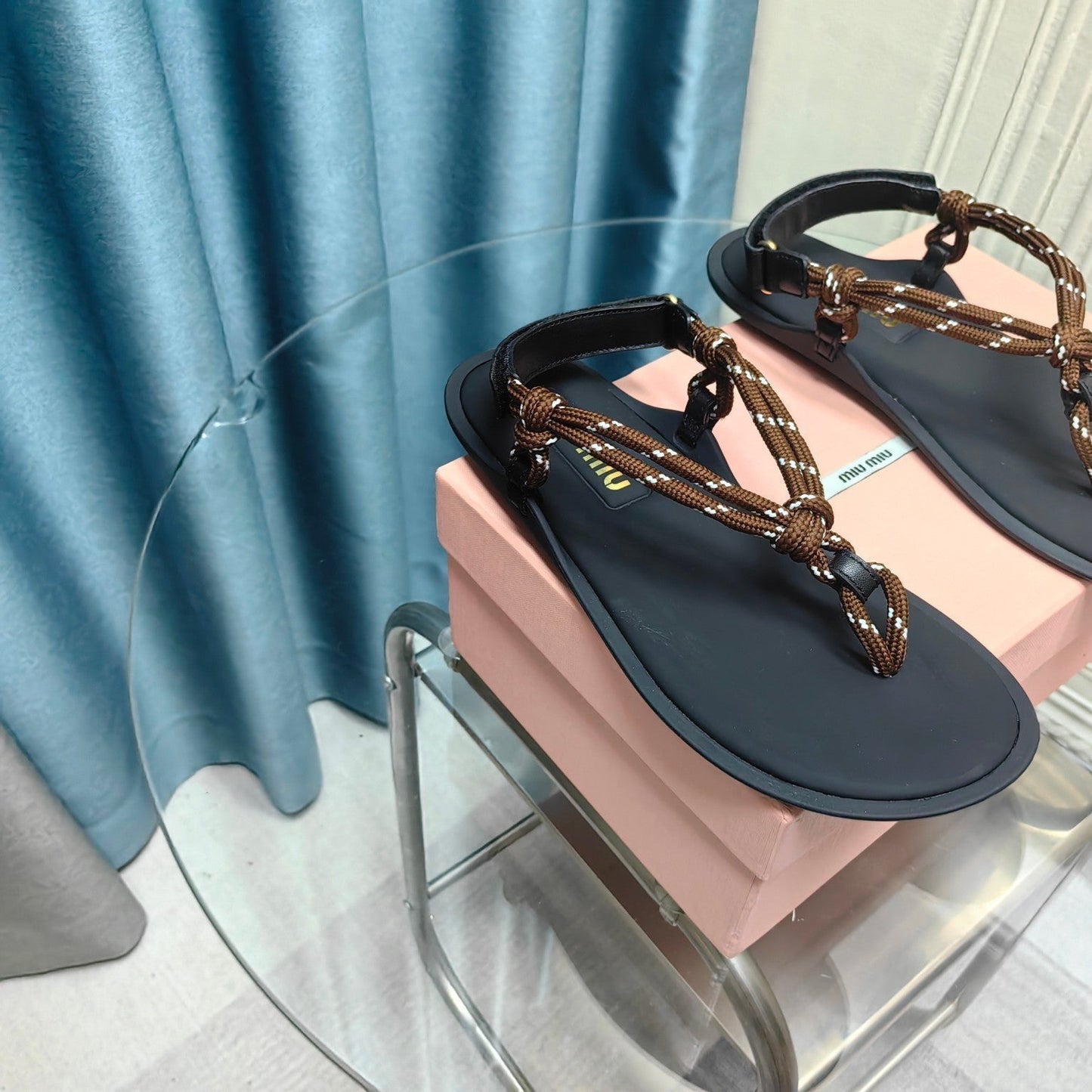 FLIP-FLOPS SANDAL BLACK SHEEPSKIN WITH BROWN STRAP - 34
