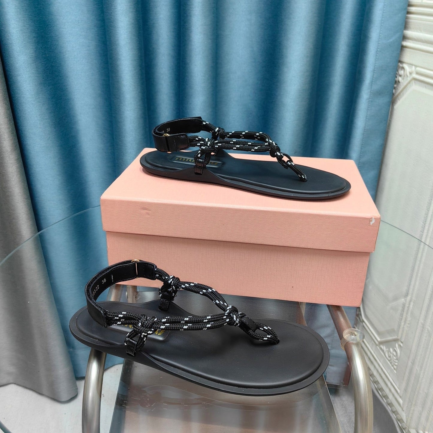 FLIP-FLOPS SANDAL BLACK SHEEPSKIN WITH BLACK STRAP - 34