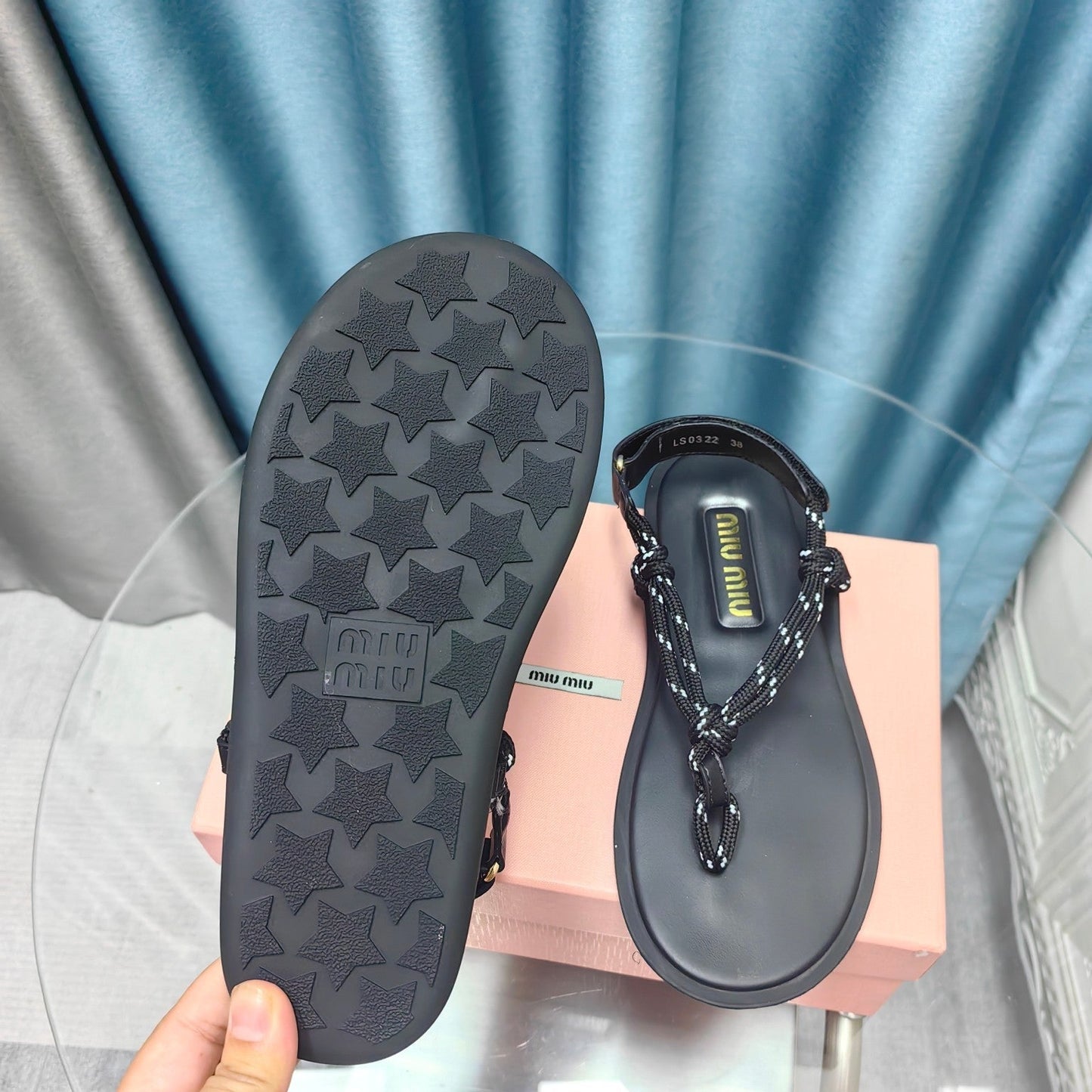 FLIP-FLOPS SANDAL BLACK SHEEPSKIN WITH BLACK STRAP - 34