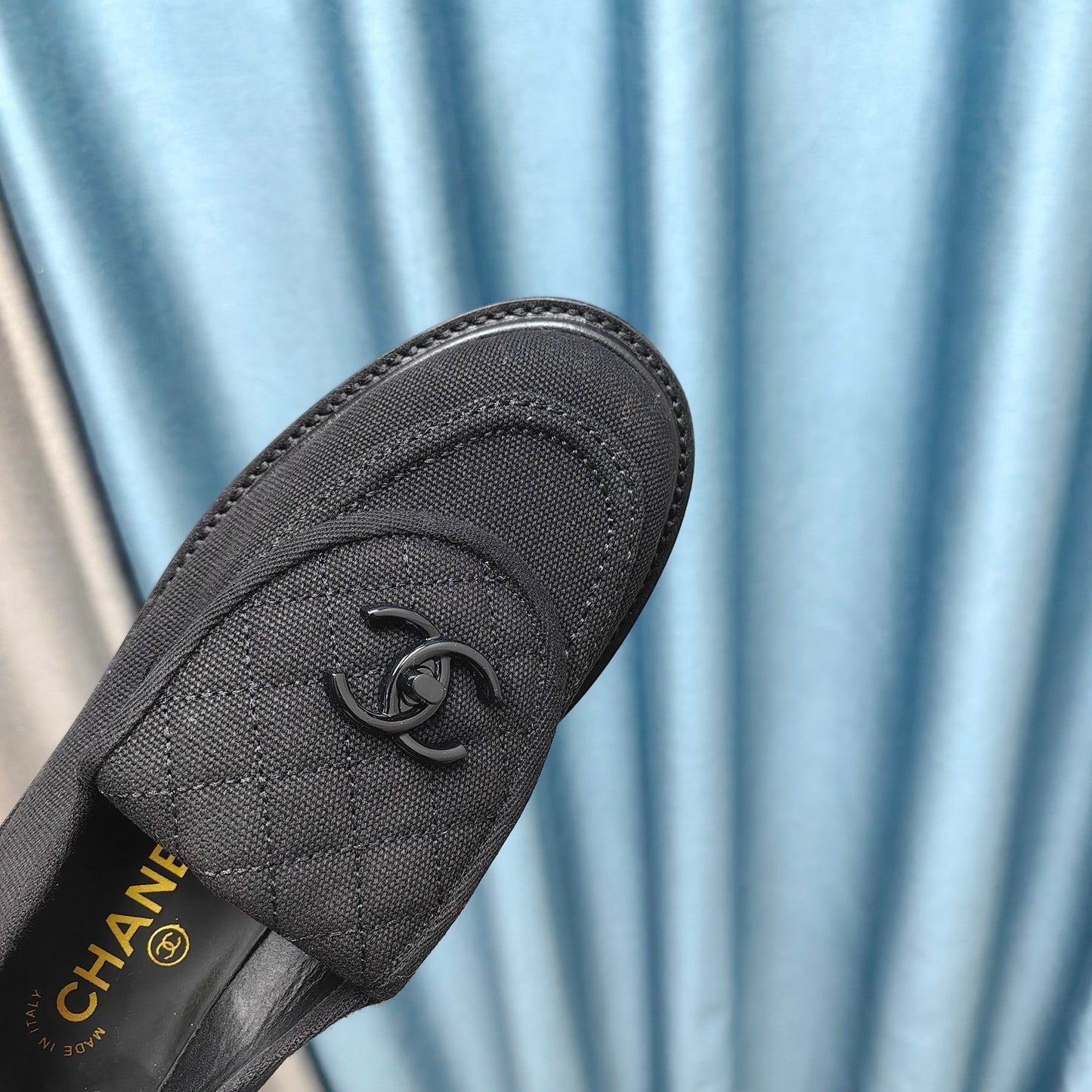 MOCCASINS BLACK QUILTED LAMBSKIN - 35