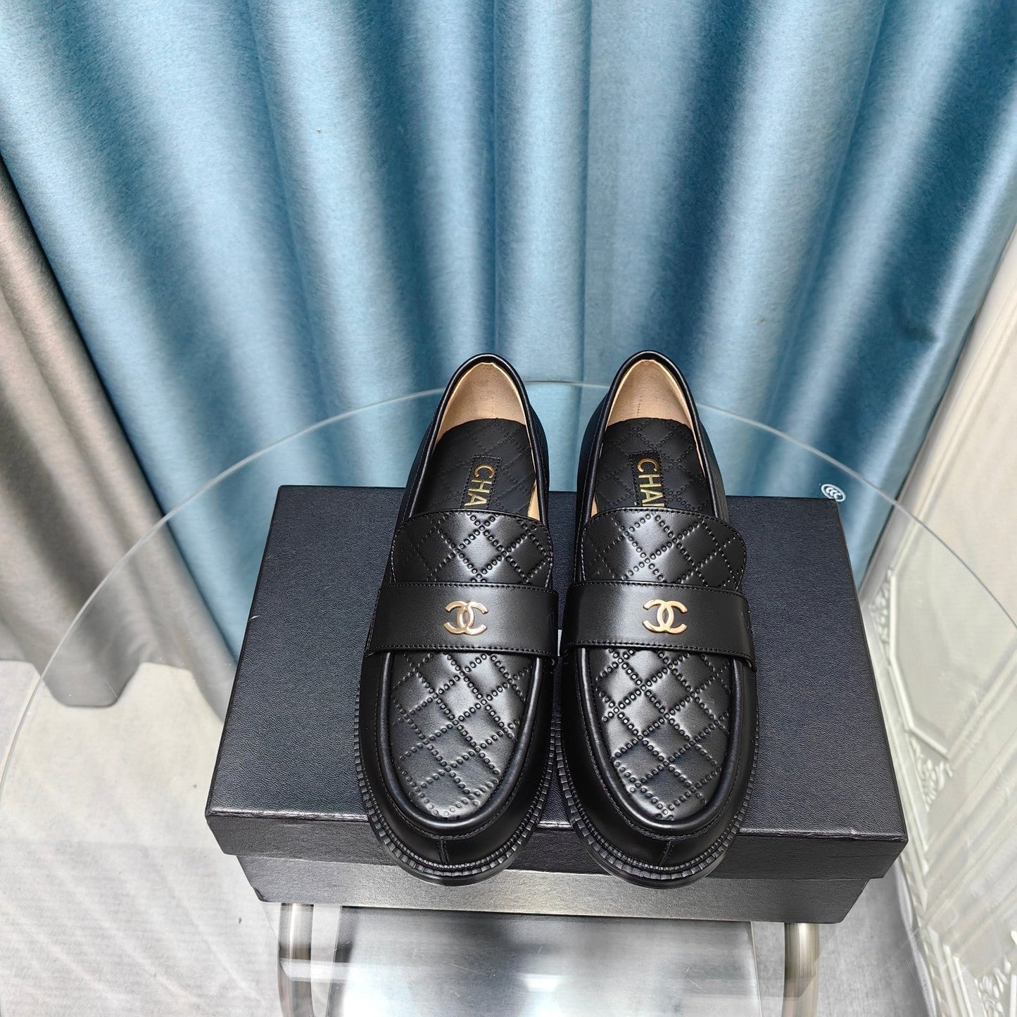 MOCCASINS BLACK QUILTED CALFSKIN - 35