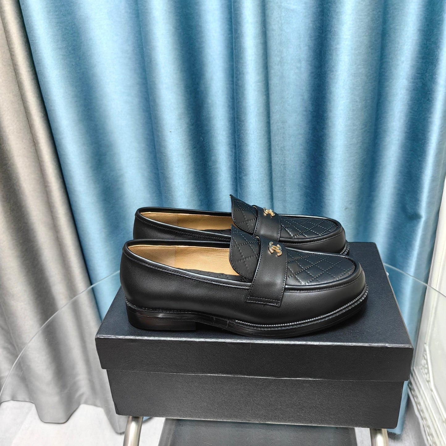 MOCCASINS BLACK QUILTED CALFSKIN - 35