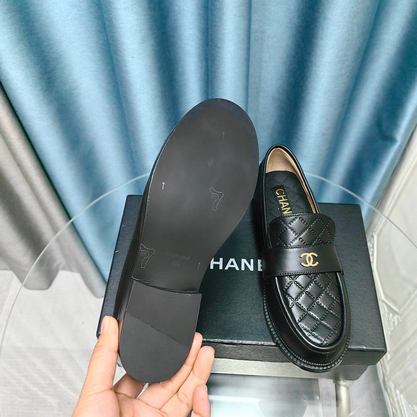 MOCCASINS BLACK QUILTED CALFSKIN - 35