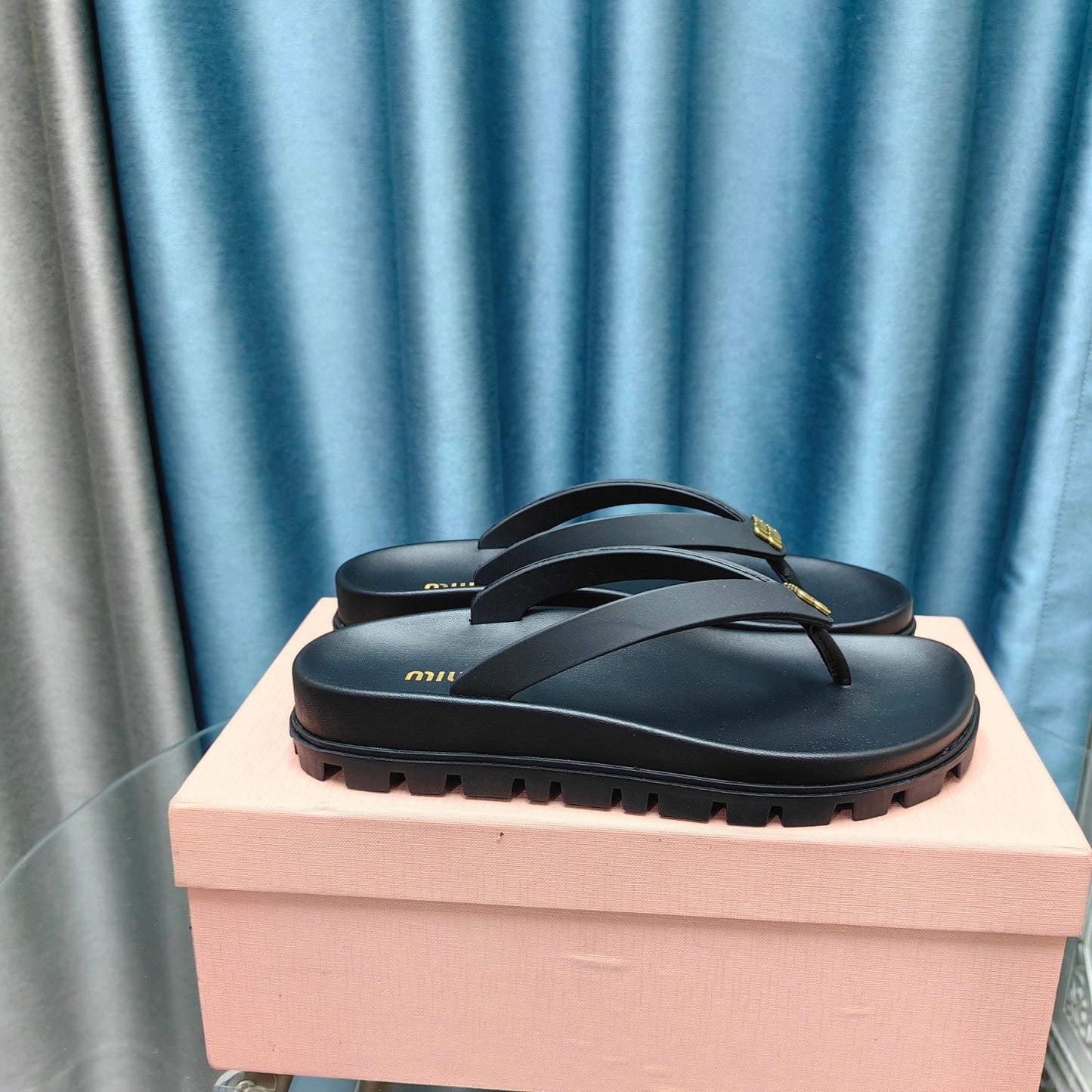 Flip Flop Sandals Black Calfskin - 34