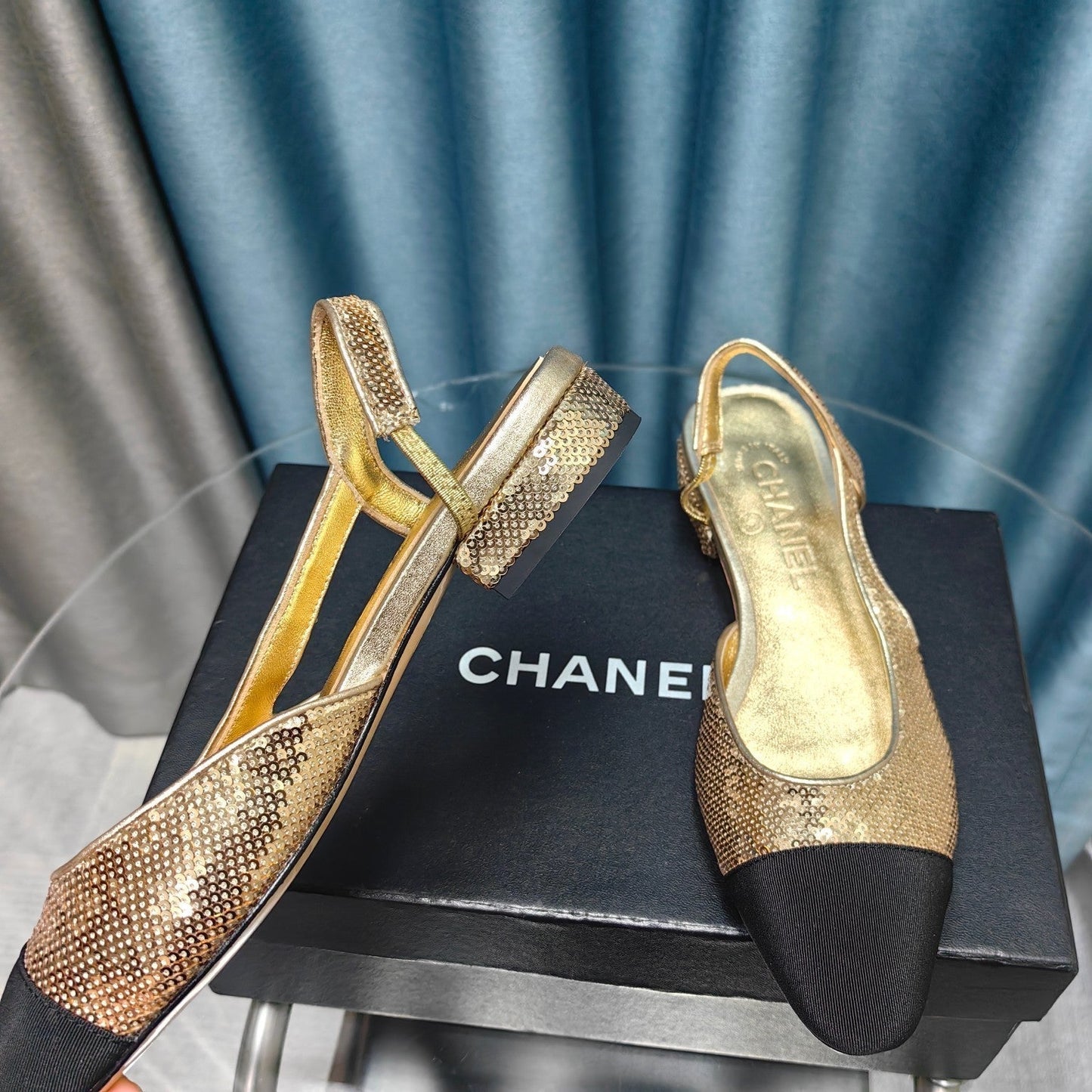 SLINGBACKS IN GLITTER GOLDEN LAMBSKIN - 34