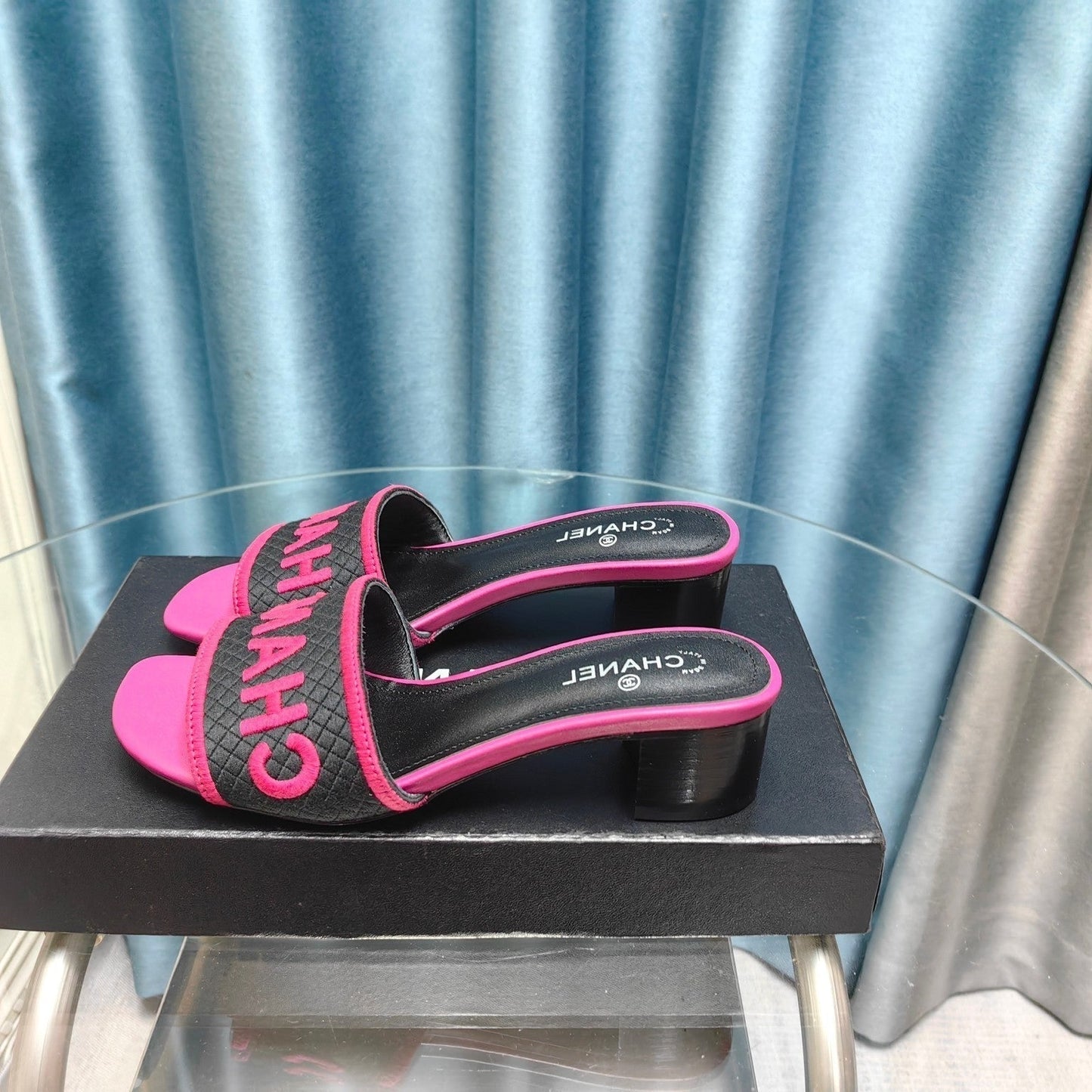 MULE SANDAL 45 BLACK PINK FABRIC EMBROIDERY - 35