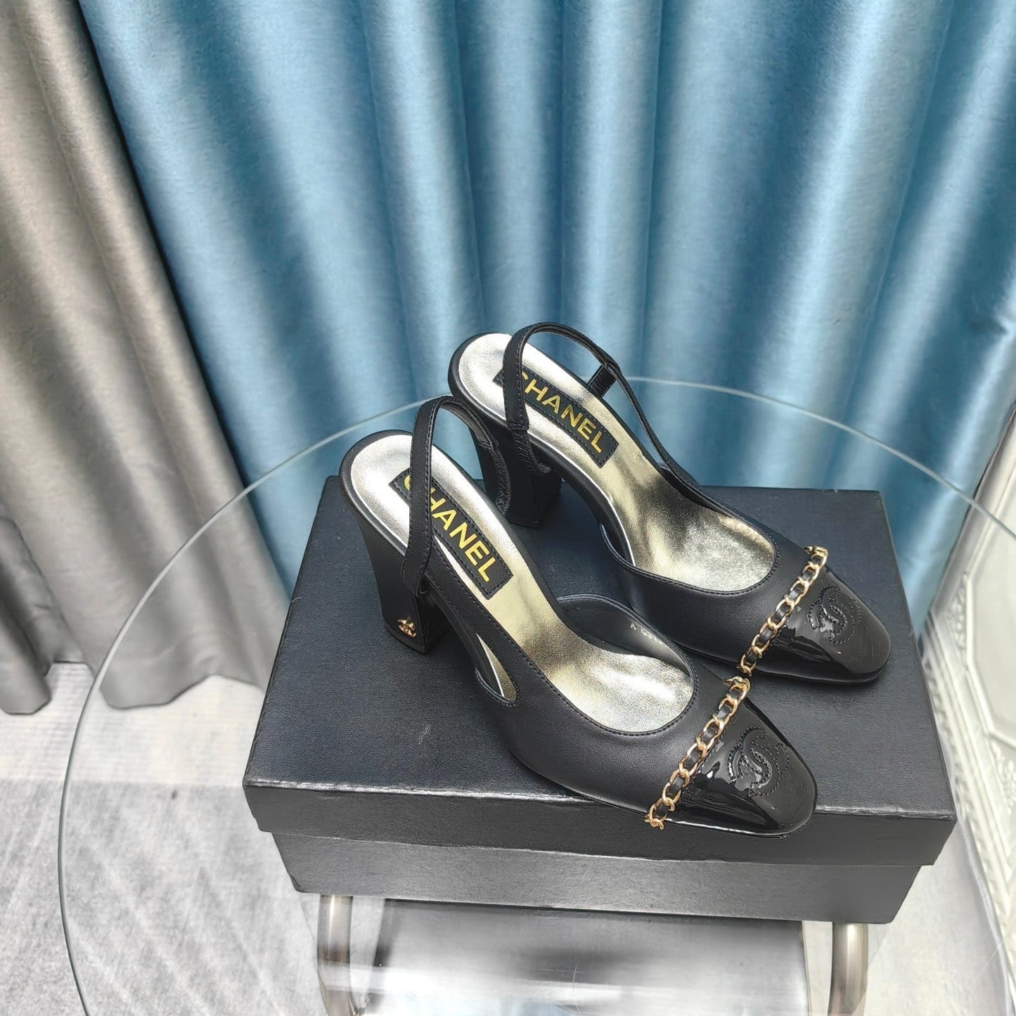 HIGH SLINGBACKS IN BLACK LAMBSKIN - 34