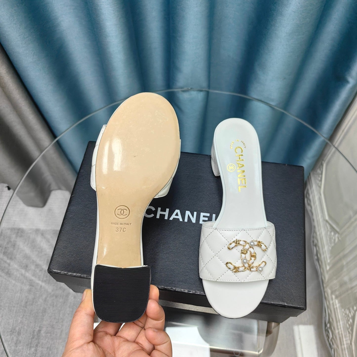 MULE SLIDE SANDAL IN WHITE LAMBSKIN - 35