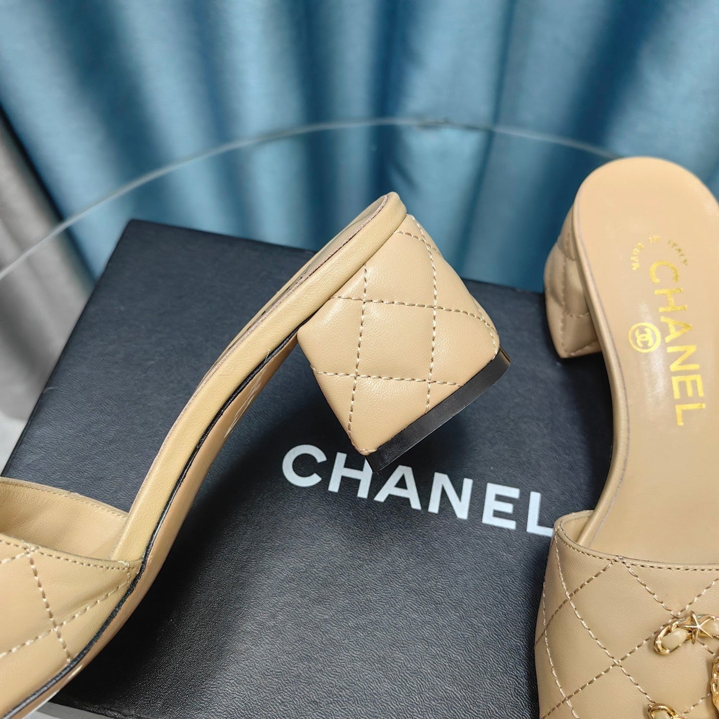 MULE SLIDE SANDAL IN BEIGE CREAM LAMBSKIN - 35
