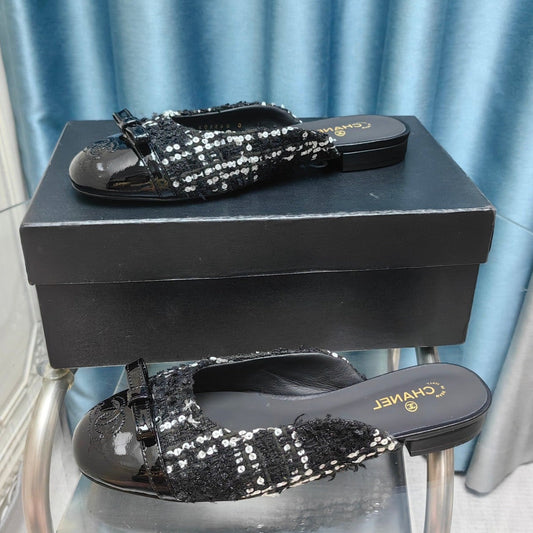 MULE IN BLACK TWEED AND LAMBSKIN - 35