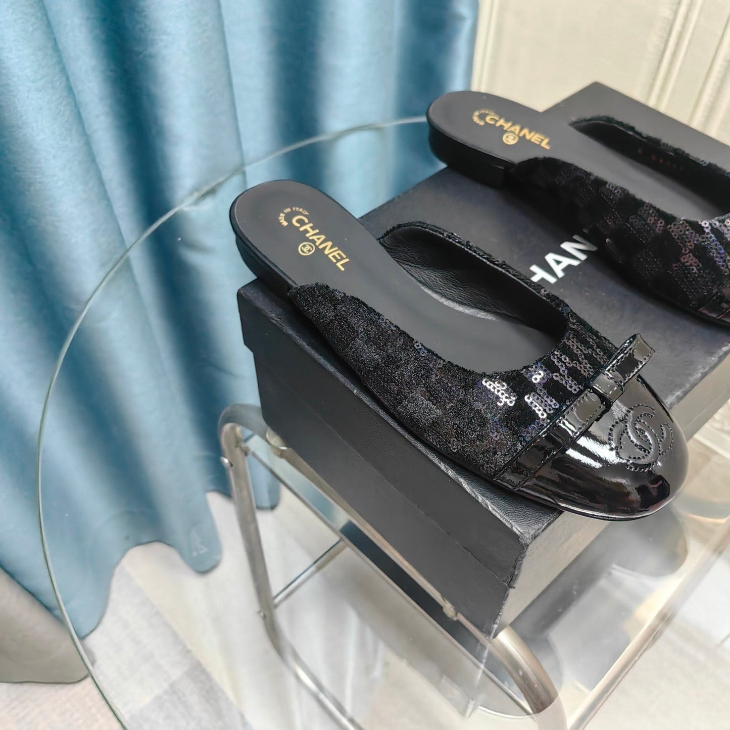 MULE IN BLACK SATIN AND LAMBSKIN - 35