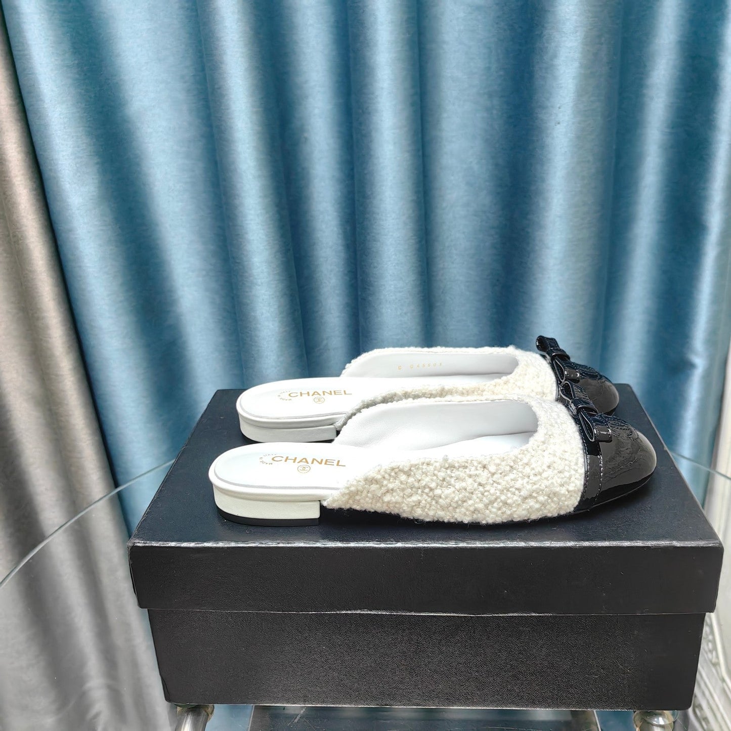 MULE IN WHITE TWEED AND BLACK LAMBSKIN - 35