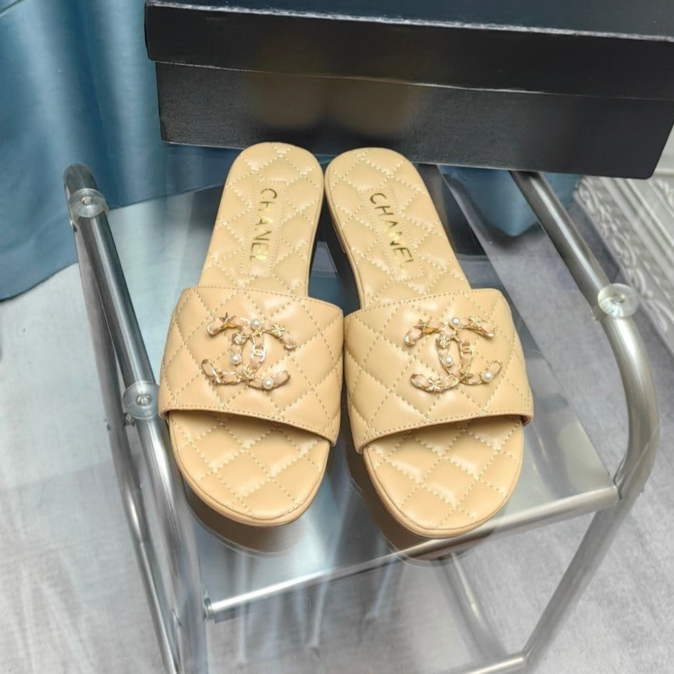 QUILTED SLIPPERS BEIGE CREAM SHEEPSKIN - 35