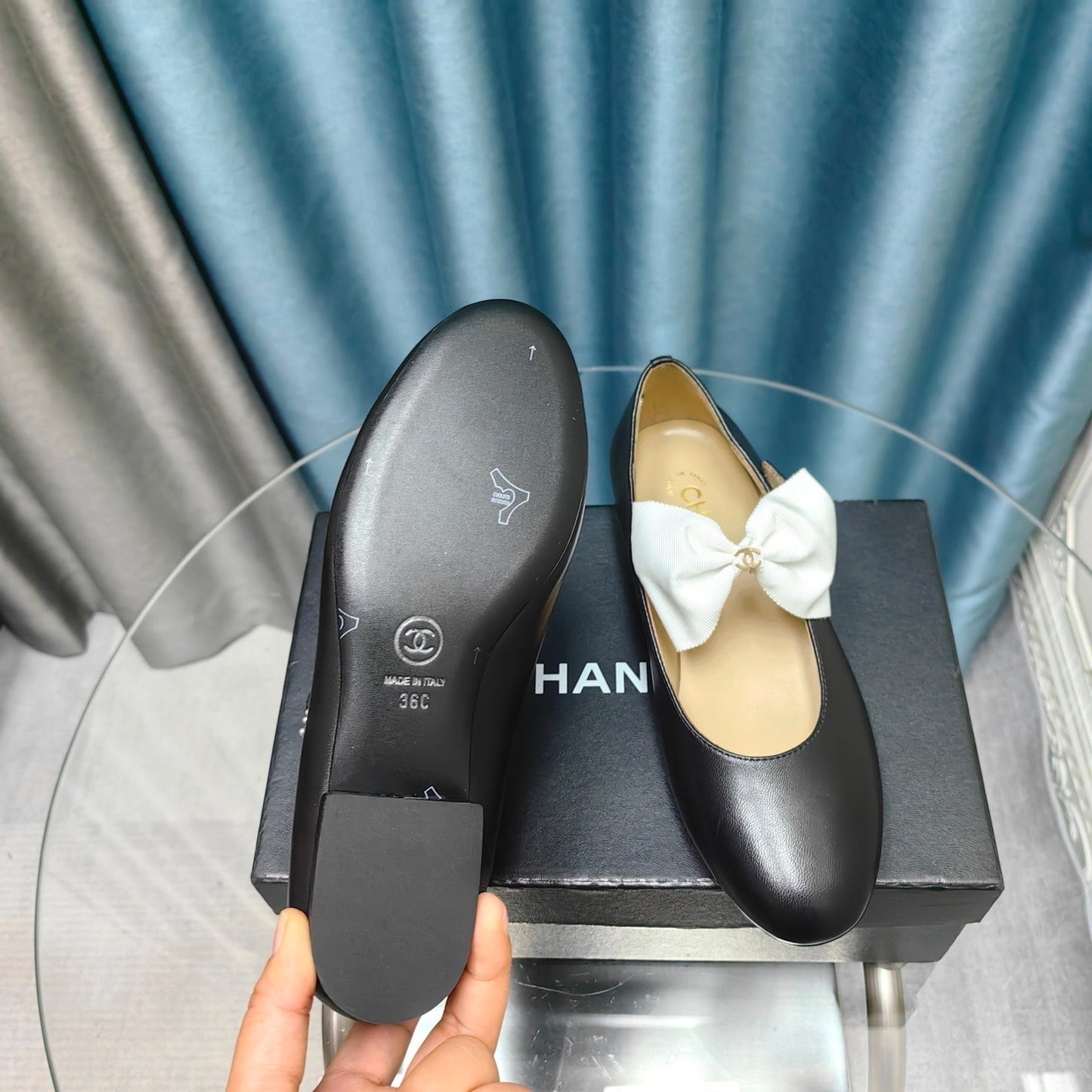 MARY JANE SHOES BLACK SHEEPSKIN WITH WHITE BOW - 35