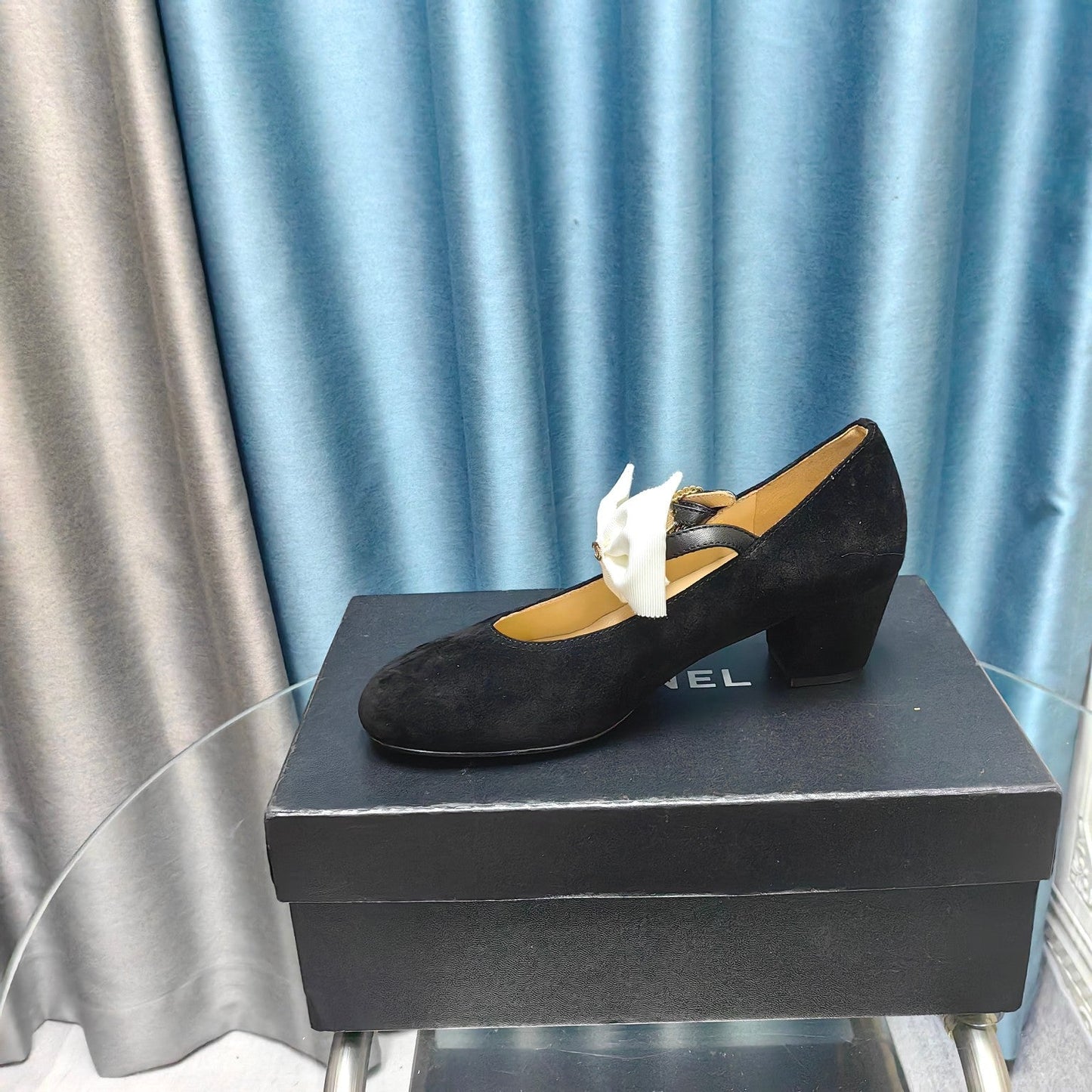 HIGH MARY JANE SHOES BLACK SUEDE WITH WHITE BOW - 35