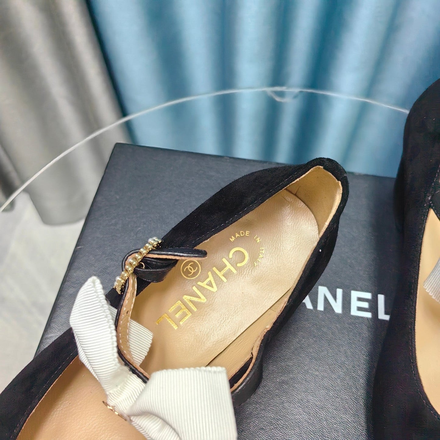 HIGH MARY JANE SHOES BLACK SUEDE WITH WHITE BOW - 35