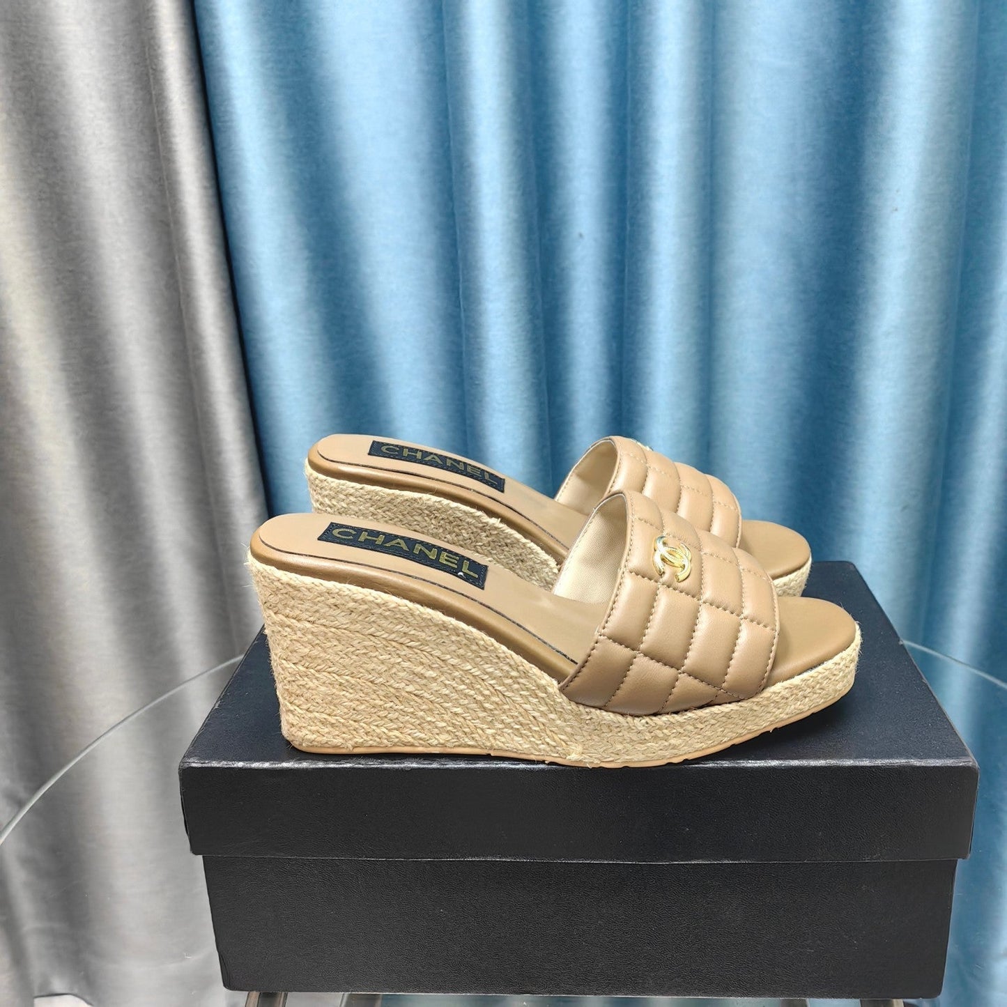 WEDGE CAMEL BEIGE SHEEPSKIN - 35