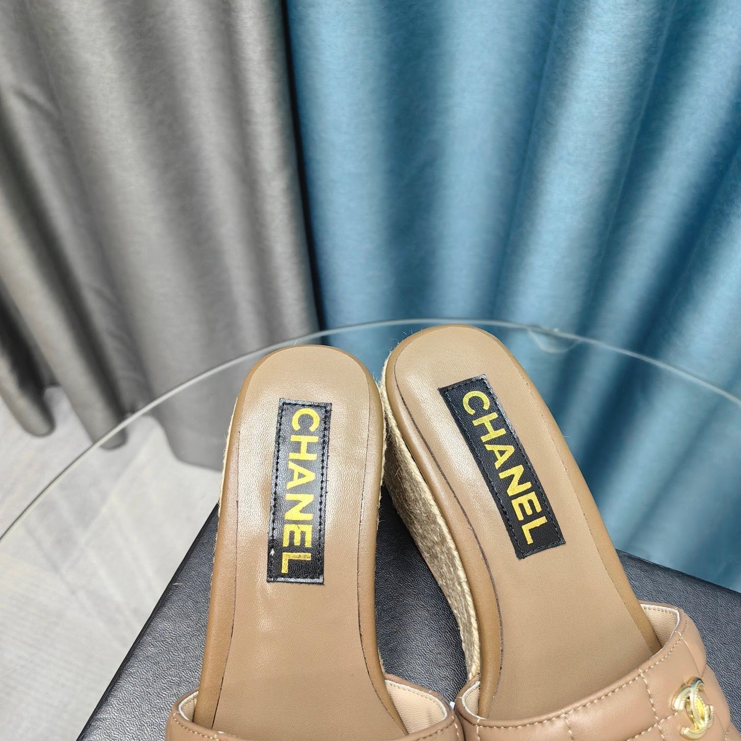 WEDGE CAMEL BEIGE SHEEPSKIN - 35