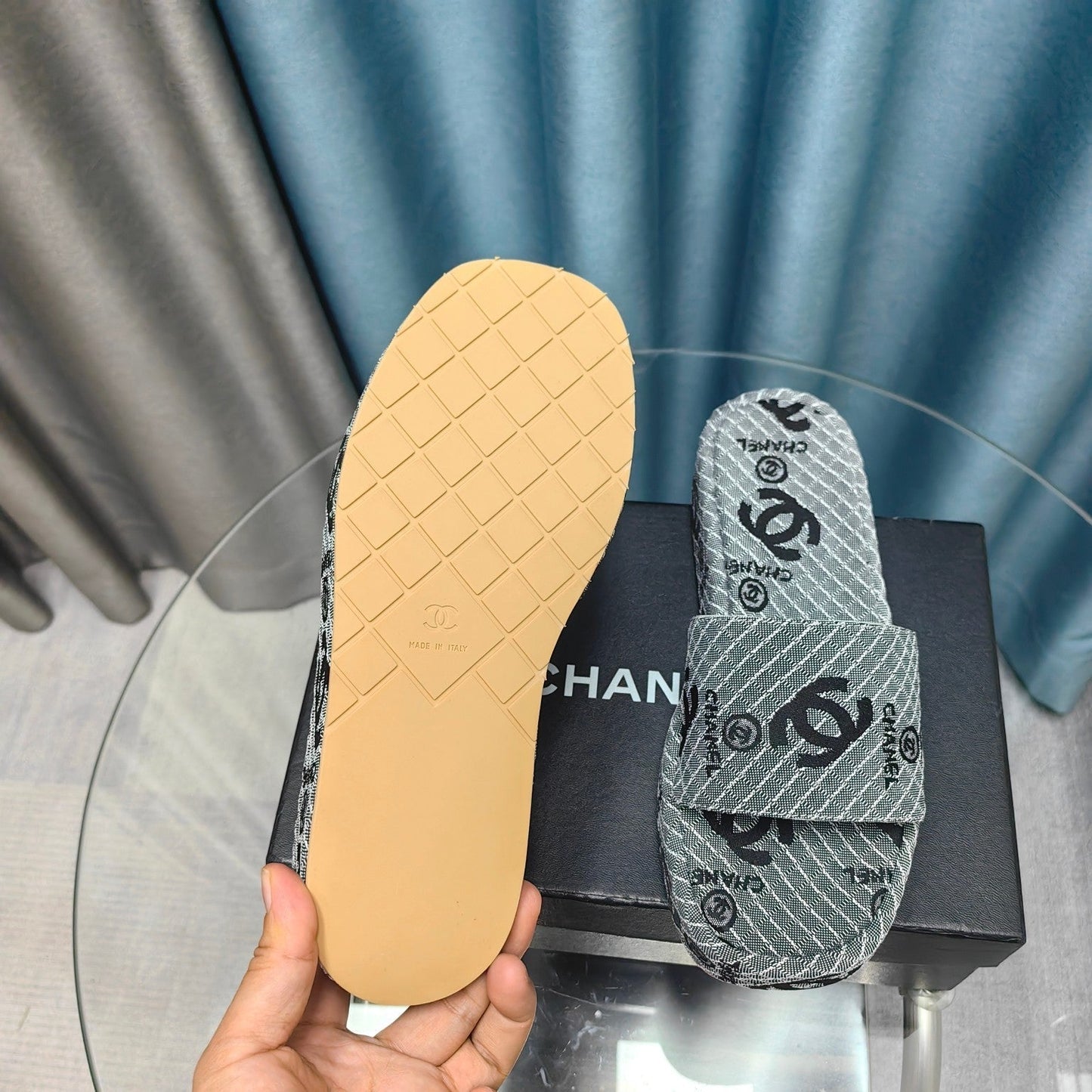 THICK-SOLE SLIPPERS GREY SATIN - 35