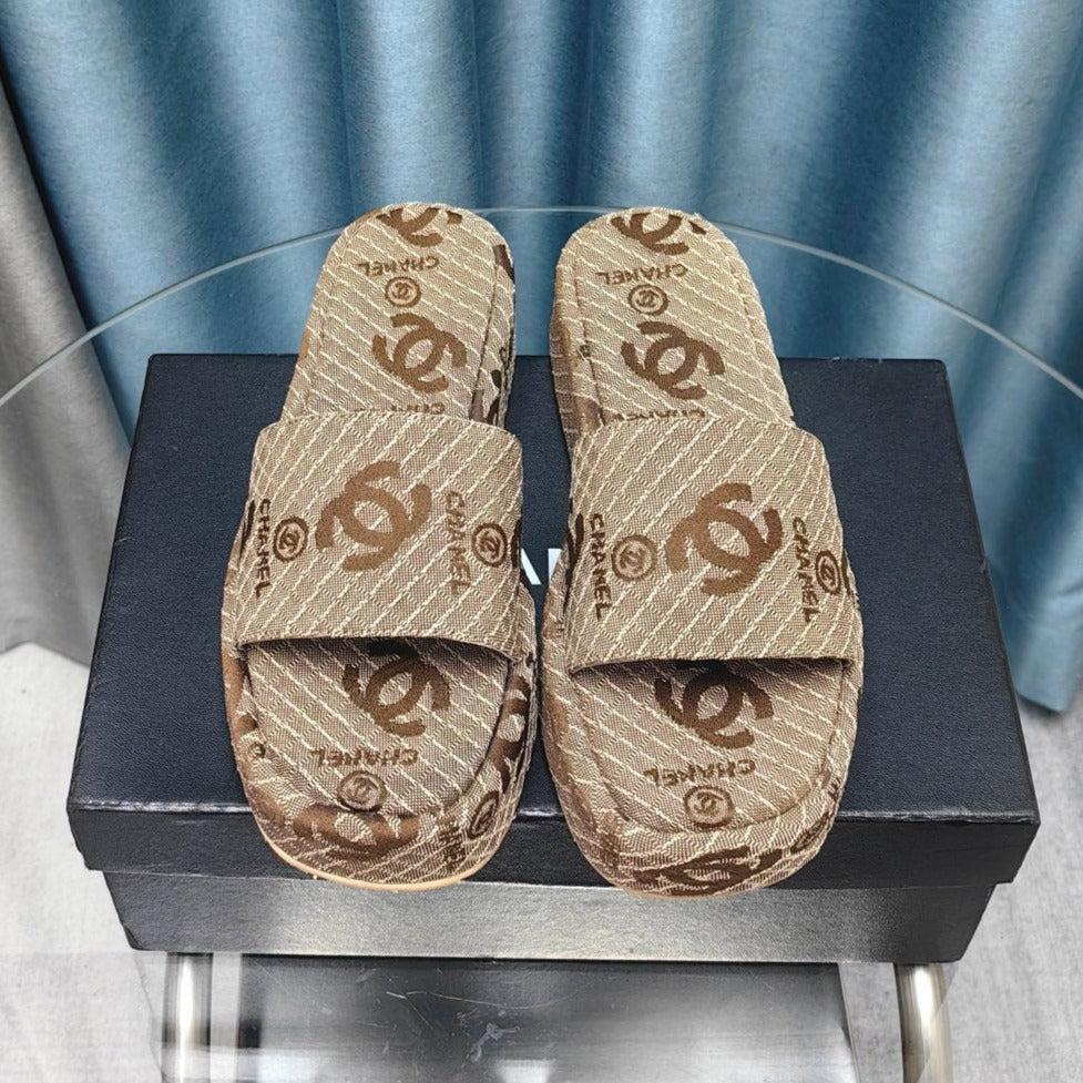 THICK-SOLE SLIPPERS PEANUT BROWN SATIN - 35