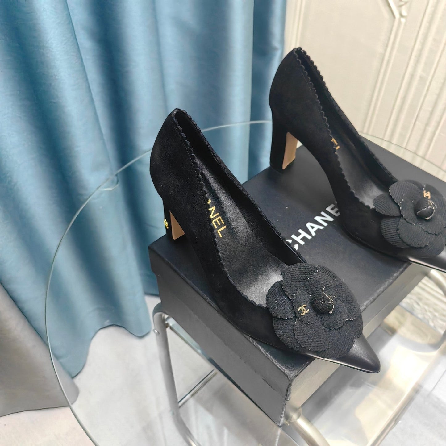 CC HIGH HEELS 80 MM IN BLACK SUEDE AND CALFSKIN WITH FLOWER - 35