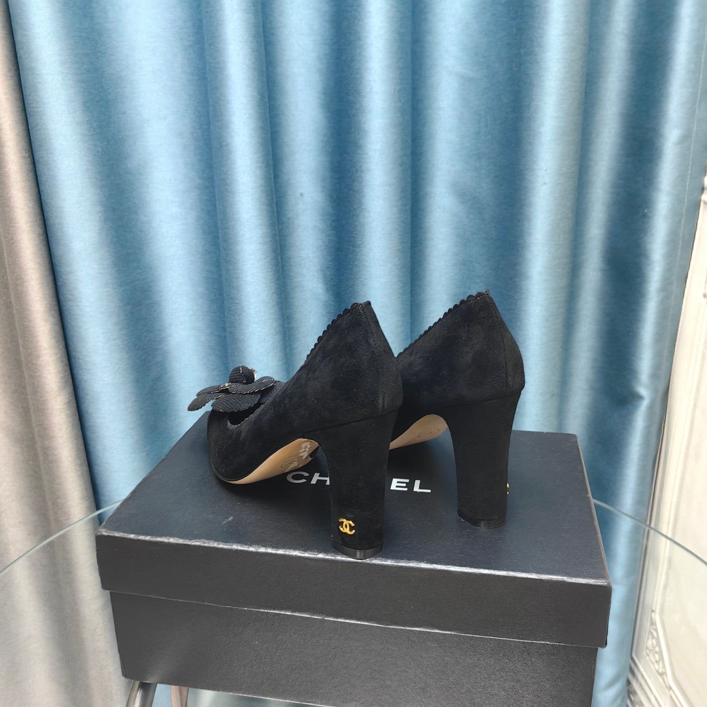 CC HIGH HEELS 80 MM IN BLACK SUEDE AND CALFSKIN WITH FLOWER - 35