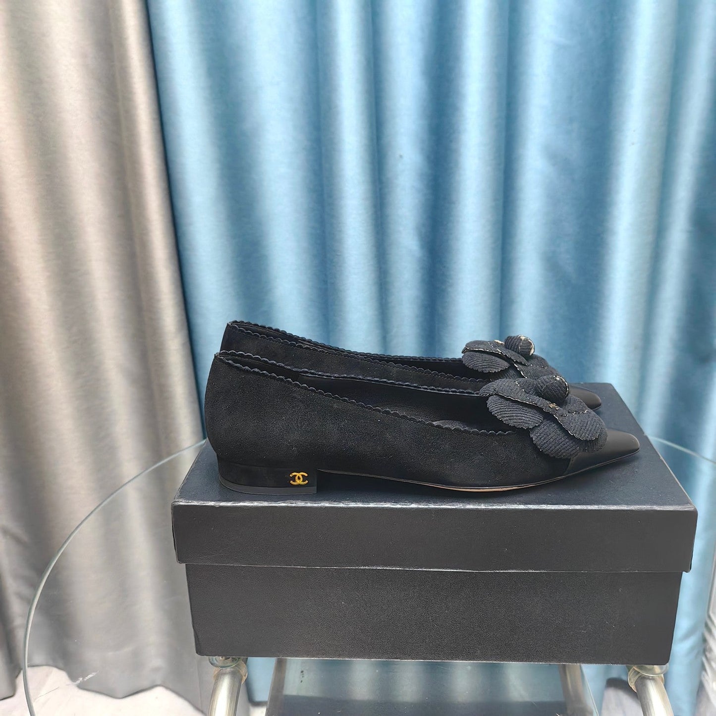 CC BALLET FLAT IN BLACK SUEDE AND CALFSKIN WITH FLOWER - 35