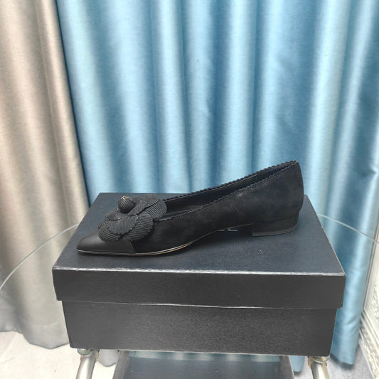 CC BALLET FLAT IN BLACK SUEDE AND CALFSKIN WITH FLOWER - 35