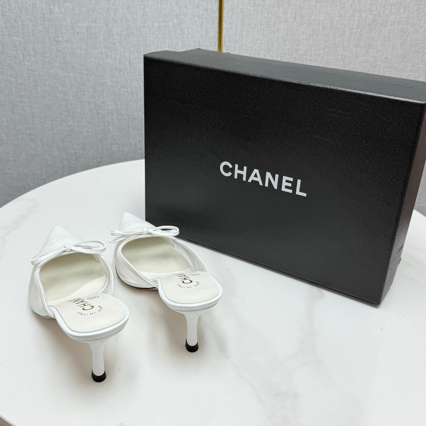 CC HEEL MULES 25S IN WHITE MESH FABRIC AND LAMBSKIN WITH BOW - 35