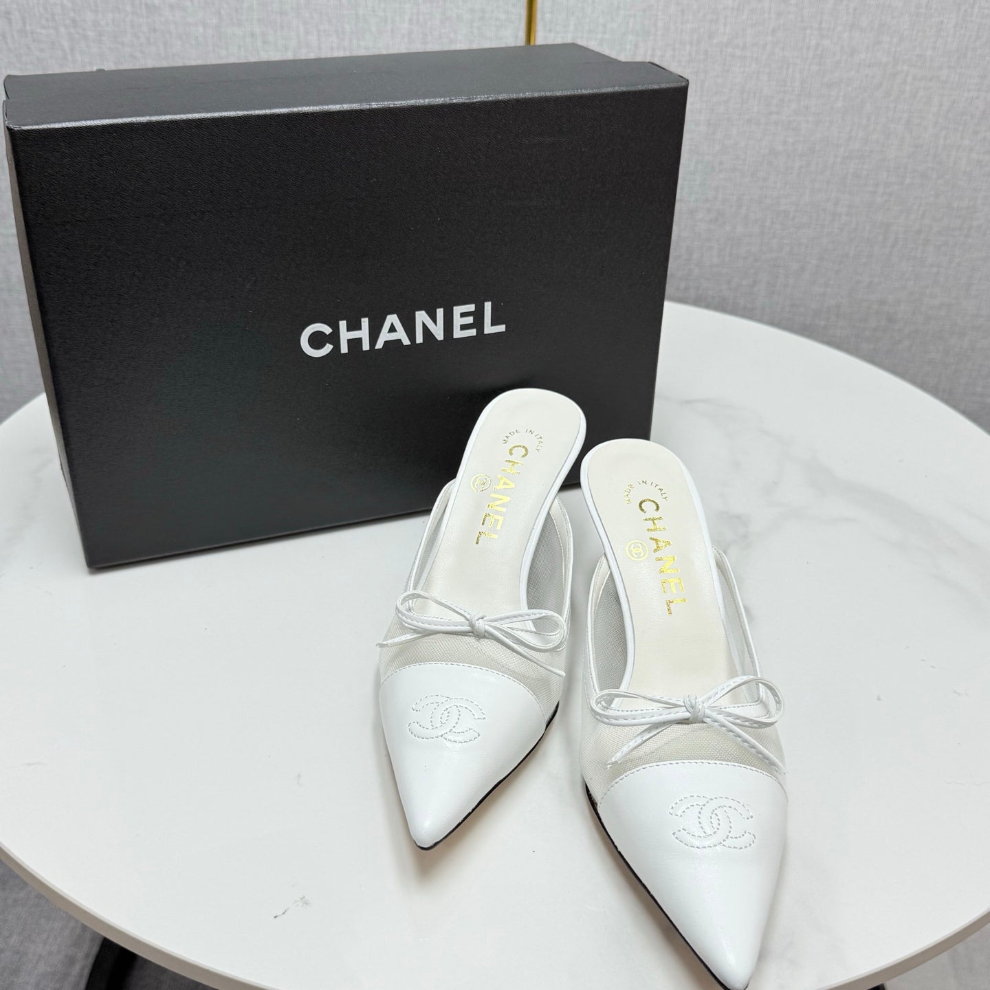 CC HEEL MULES 25S IN WHITE MESH FABRIC AND LAMBSKIN WITH BOW - 35