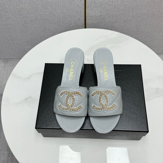 CC HIGH HEEL 25S IN DUSTY BLUE GREY CALFSKIN WITH LOGO - 35