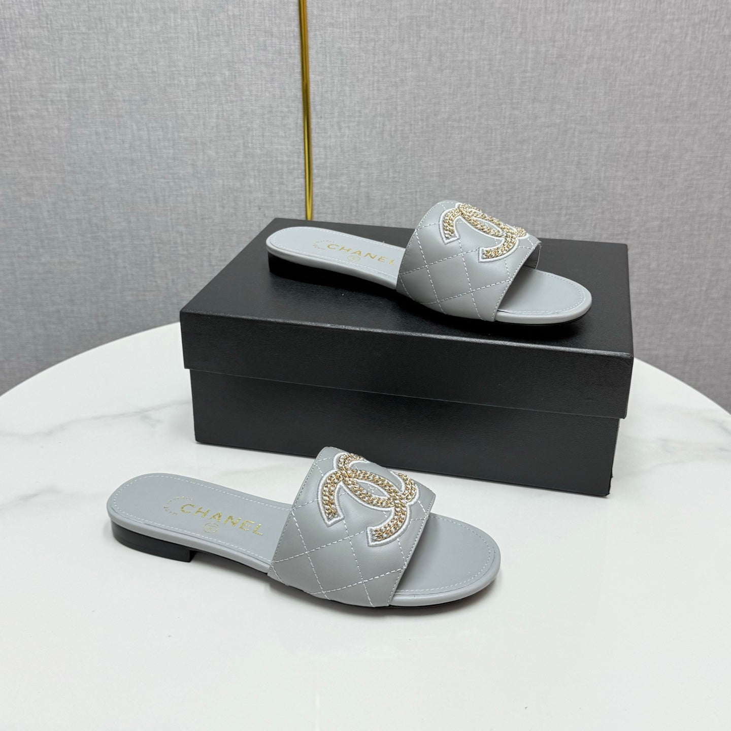 CC SLIDE SANDALS 25S IN DUSTY BLUE GREY CALFSKIN WITH LOGO - 35