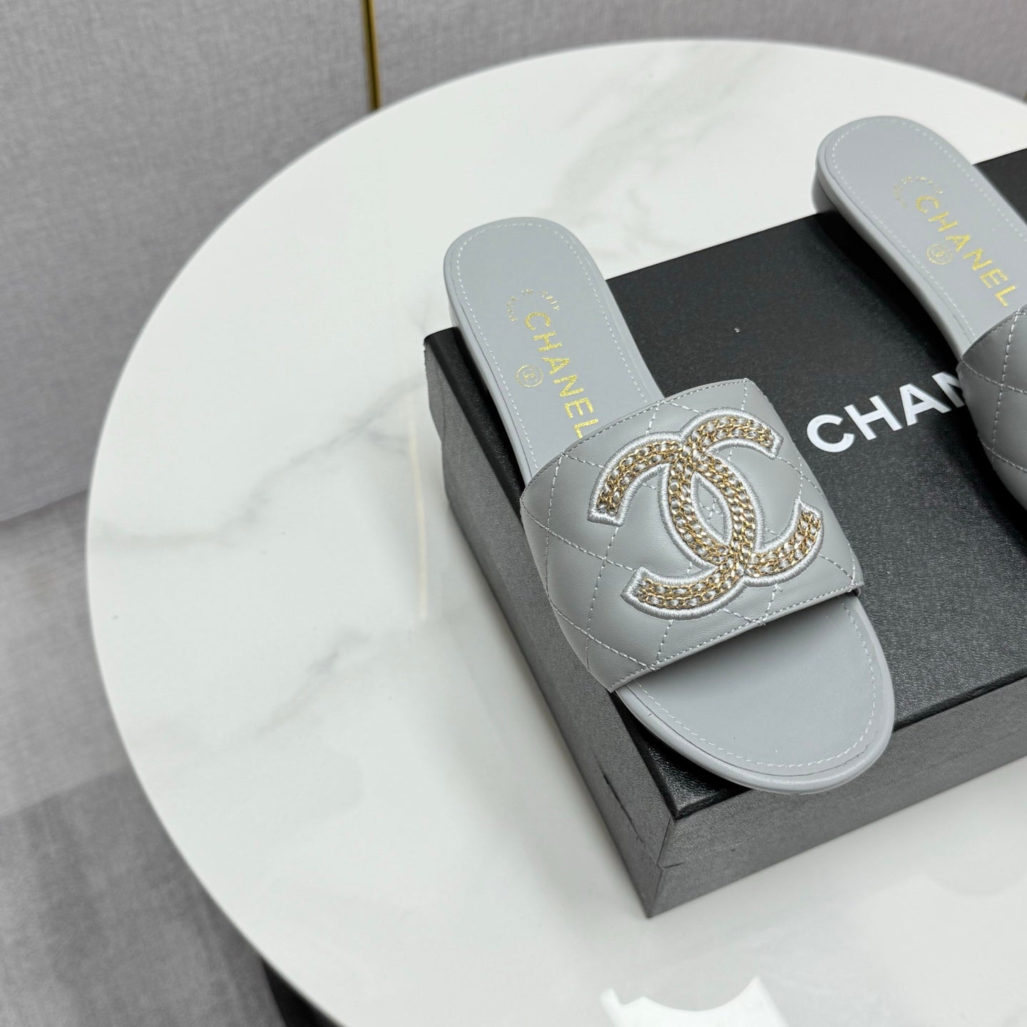 CC SLIDE SANDALS 25S IN DUSTY BLUE GREY CALFSKIN WITH LOGO - 35