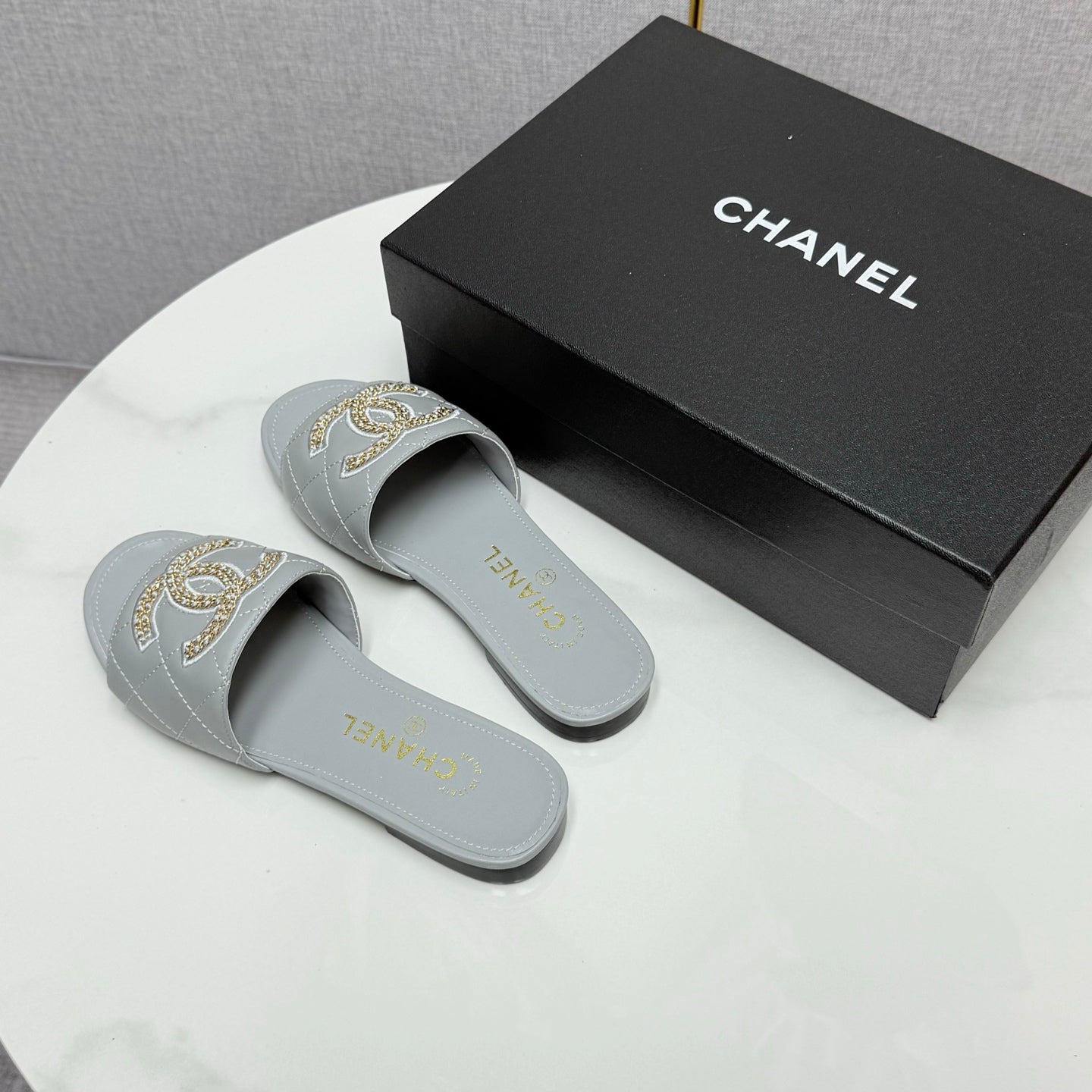 CC SLIDE SANDALS 25S IN DUSTY BLUE GREY CALFSKIN WITH LOGO - 35