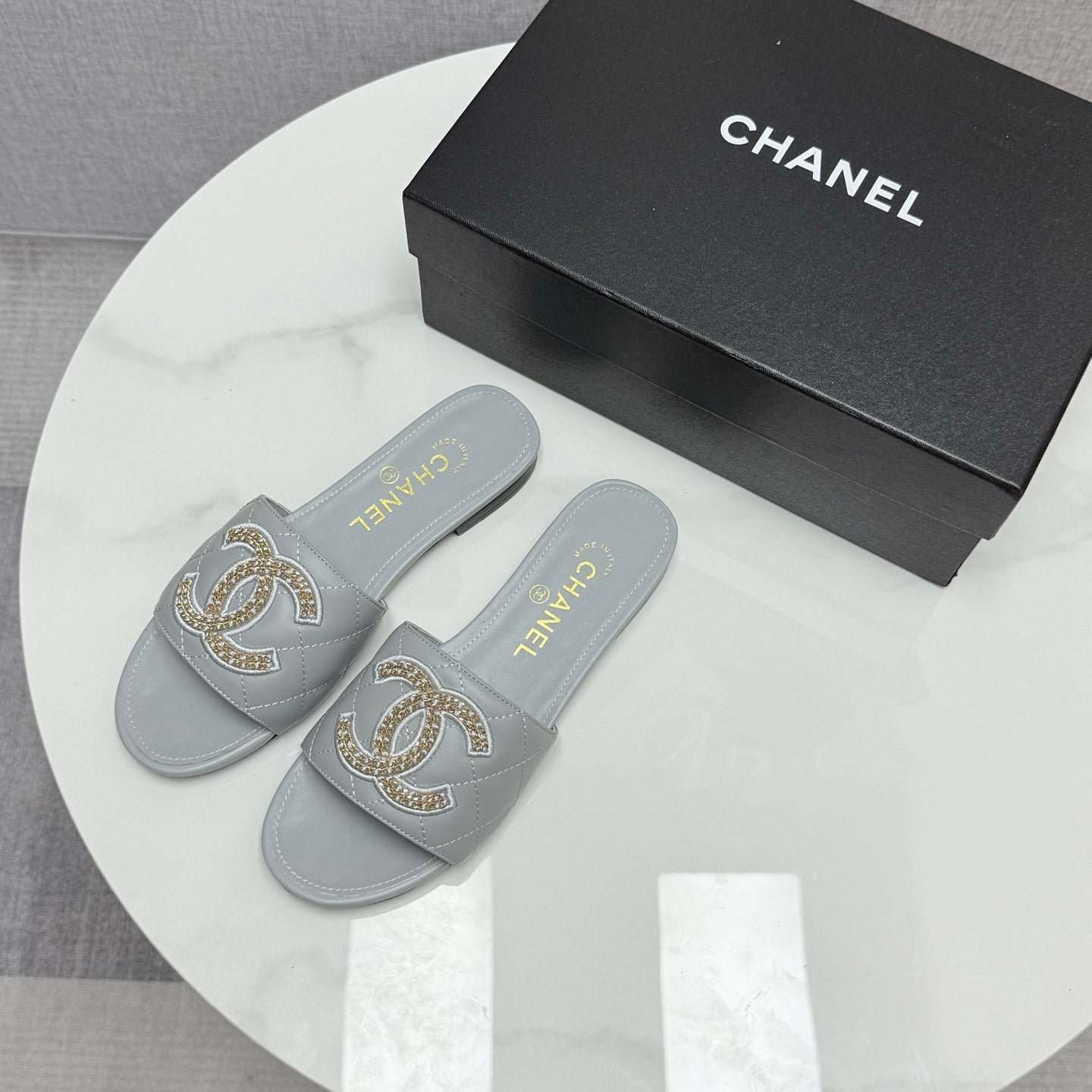 CC SLIDE SANDALS 25S IN DUSTY BLUE GREY CALFSKIN WITH LOGO - 35