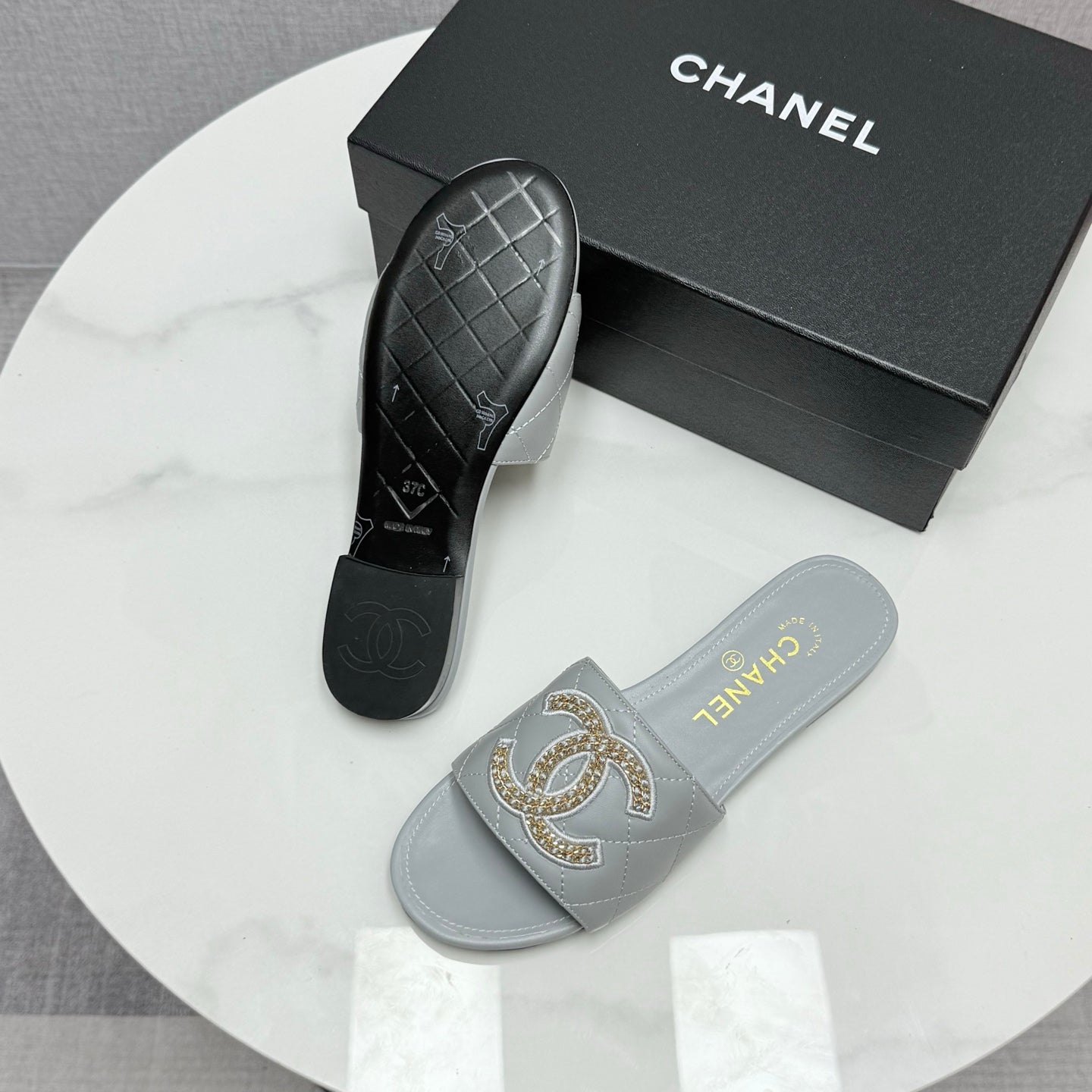 CC SLIDE SANDALS 25S IN DUSTY BLUE GREY CALFSKIN WITH LOGO - 35