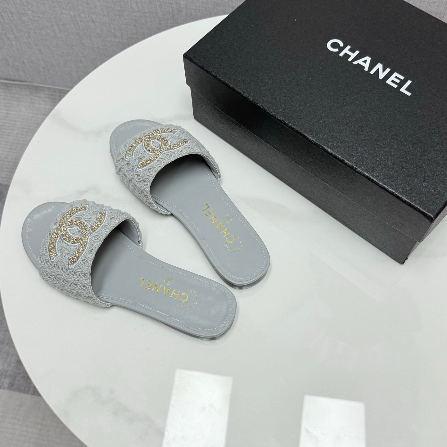 CC SLIDE SANDALS 25S IN DUSTY BLUE GREY FABRIC AND CALFSKIN WITH LOGO - 35