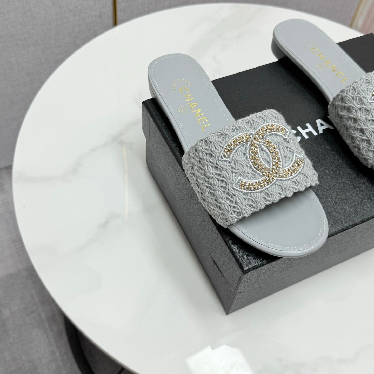 CC SLIDE SANDALS 25S IN DUSTY BLUE GREY FABRIC AND CALFSKIN WITH LOGO - 35