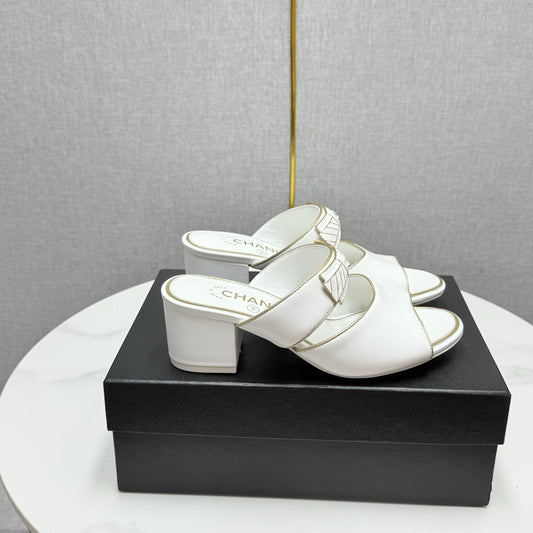 CC DOUBLE-STRAP HEELS 25S IN WHITE CALFSKIN - 35
