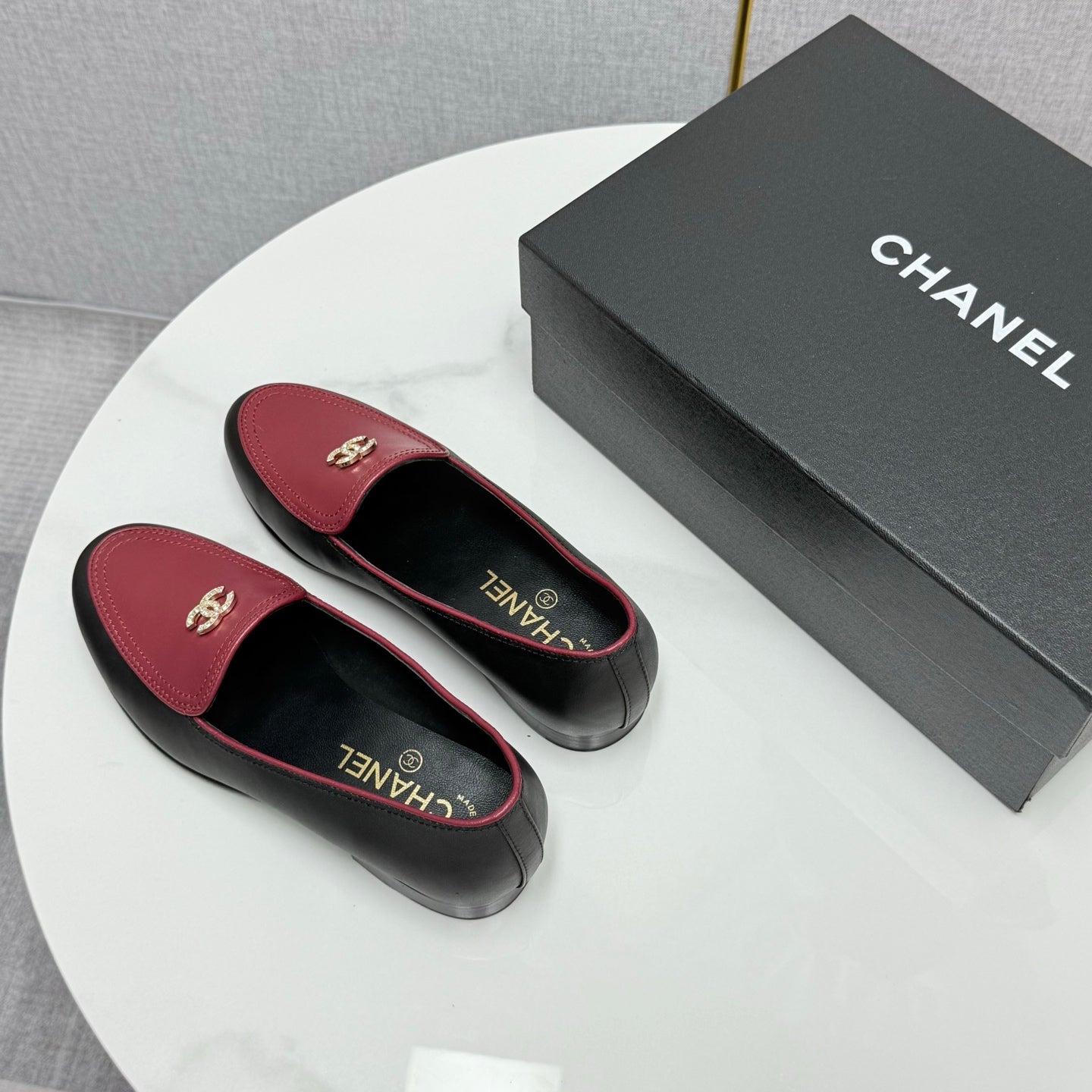 CC LOAFERS 25S IN BLACK MIX DARK RED CALFSKIN GOLD HARDWARE WITH STONES - 35