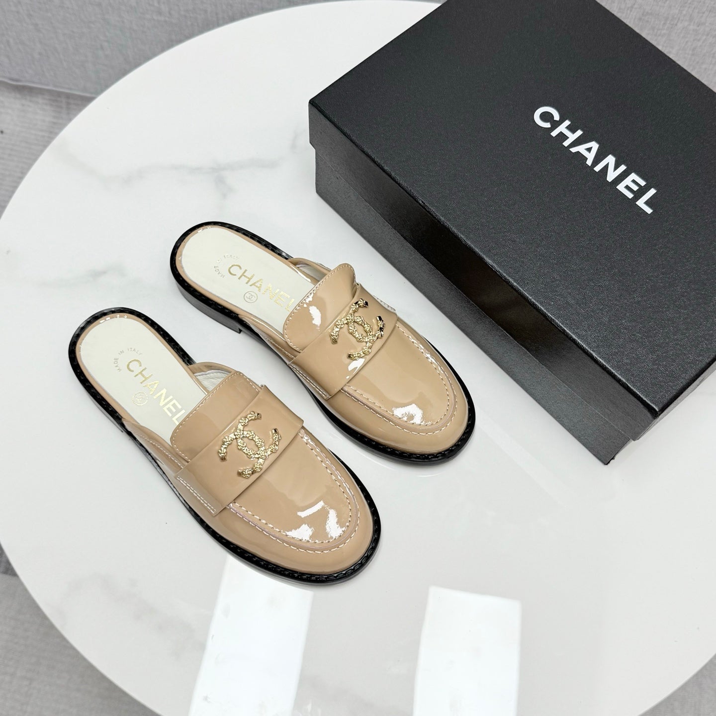 CC FLAT MULE 25S IN LIGHT BEIGE CALFSKIN STYLE 9 - 35