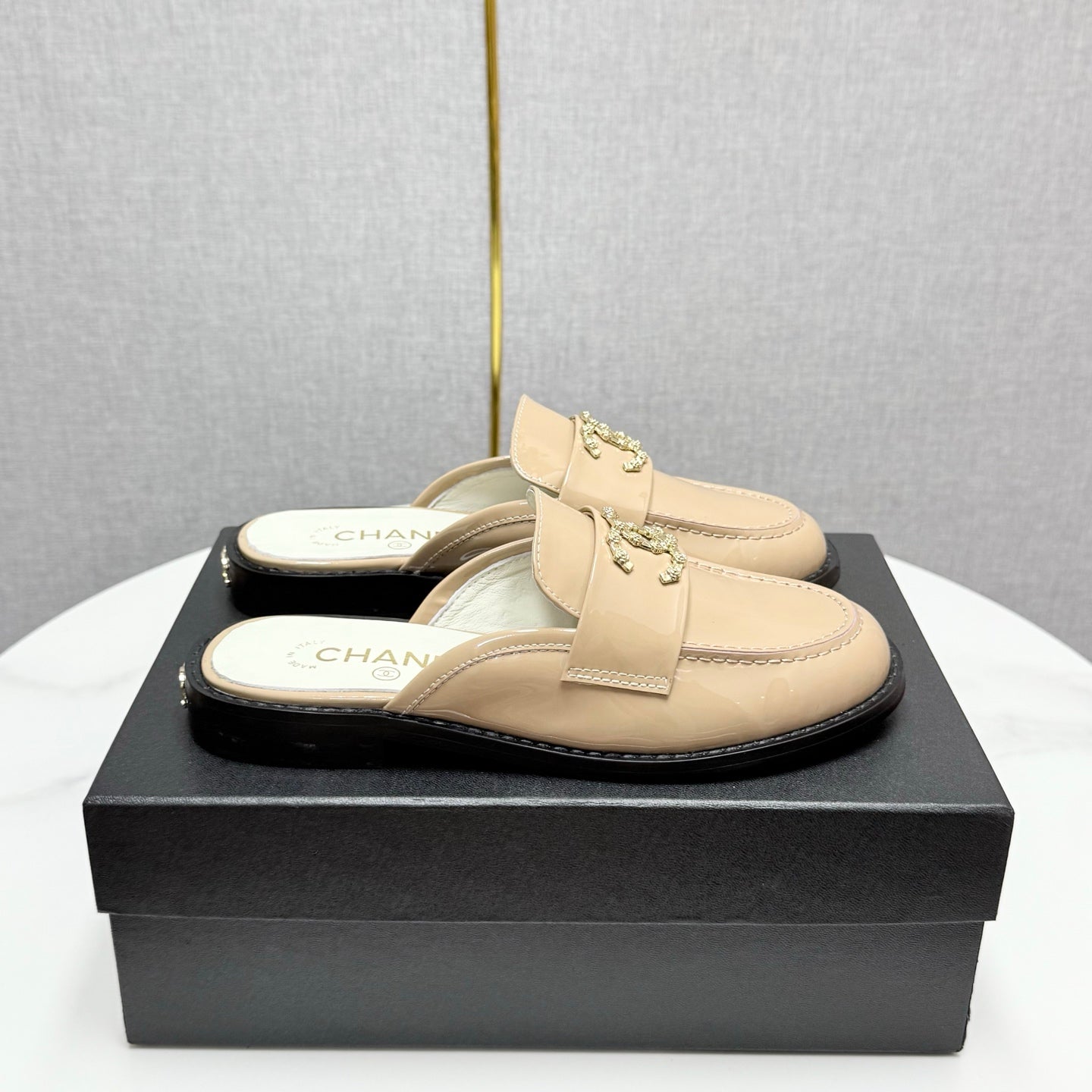 CC FLAT MULE 25S IN LIGHT BEIGE CALFSKIN STYLE 9 - 35