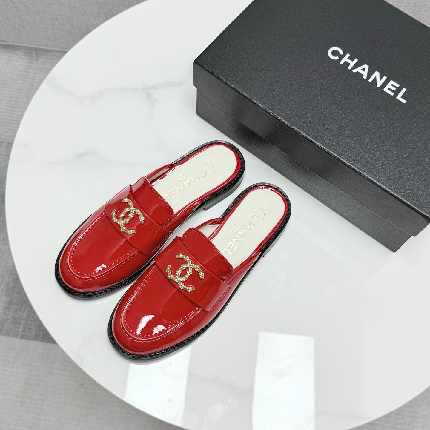 CC FLAT MULE 25S IN RED CALFSKIN STYLE 8 - 35