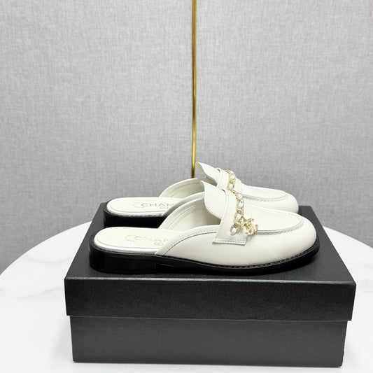 CC FLAT MULE 25S IN WHITE CALFSKIN STYLE 5 - 35