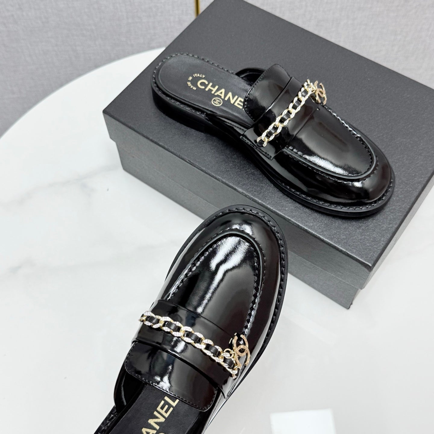 CC FLAT MULE 25S IN BLACK CALFSKIN STYLE 4 - 35