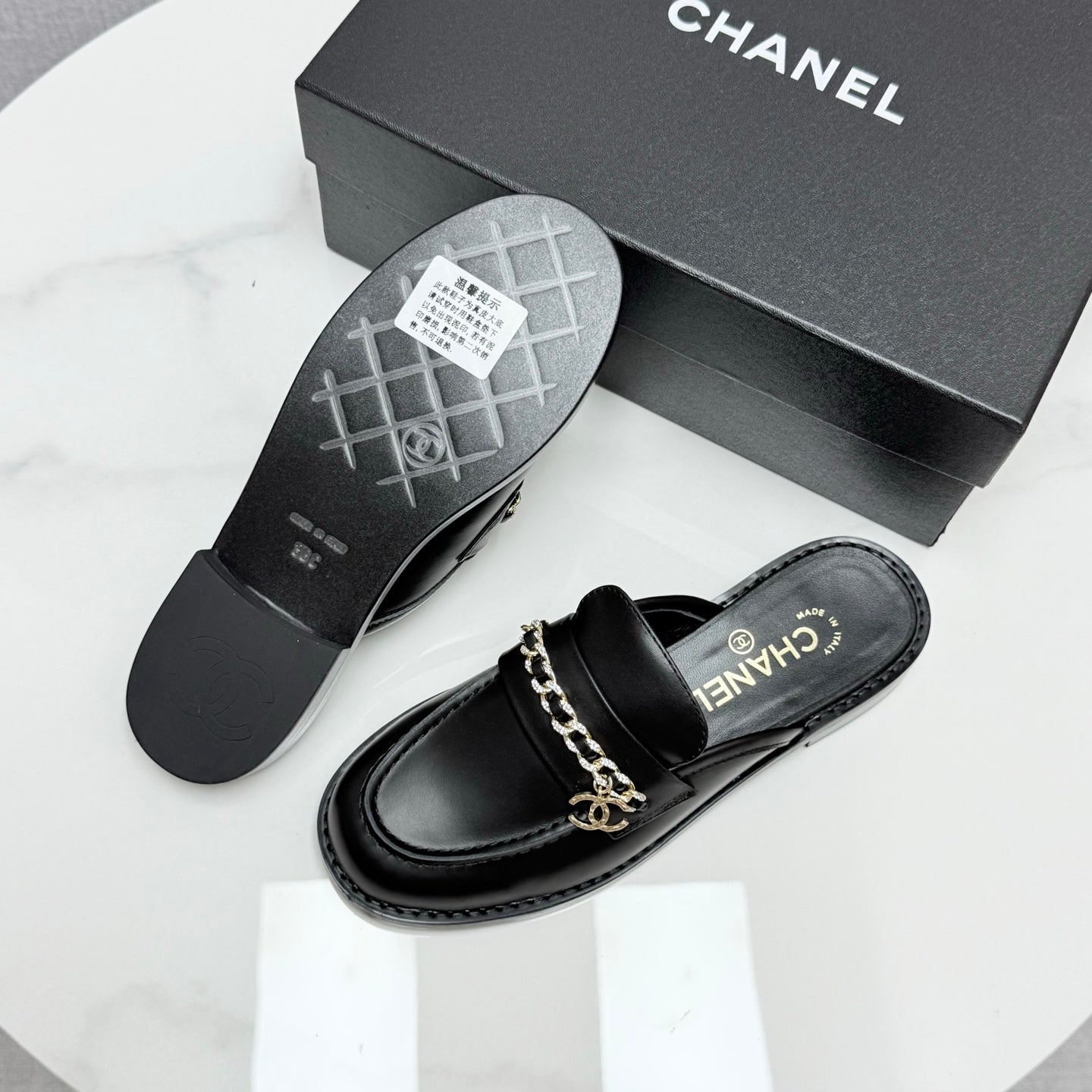 CC FLAT MULE 25S IN BLACK CALFSKIN STYLE 2 - 35